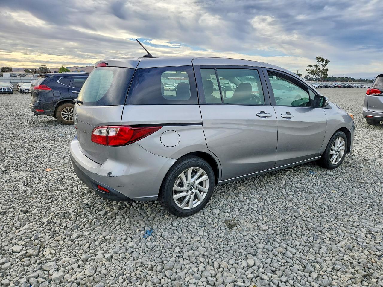 2014 Mazda 5 Sport Silver vin: JM1CW2BL1E0177565