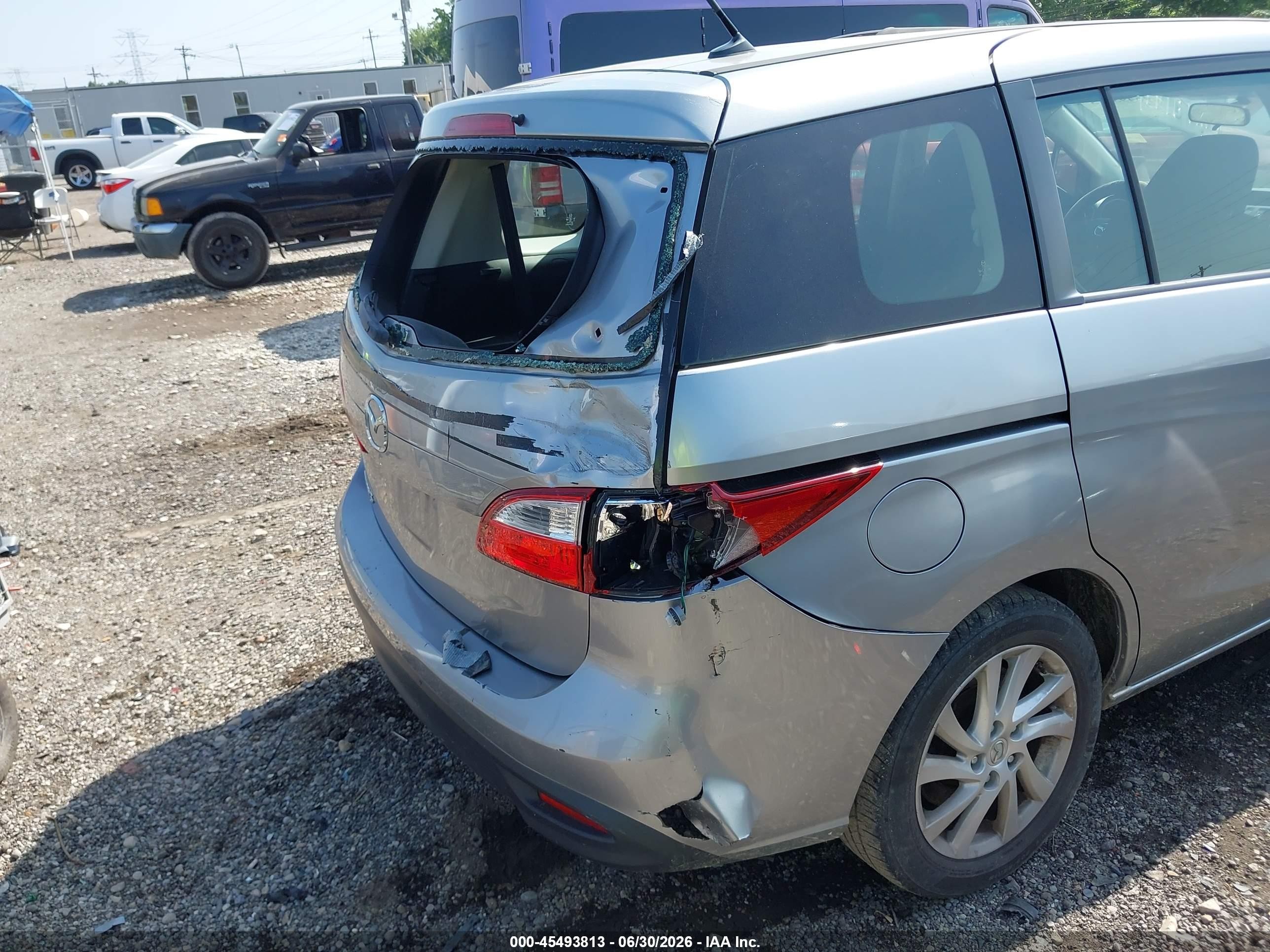 2012 Mazda Mazda5 Sport Silver vin: JM1CW2BL2C0102449