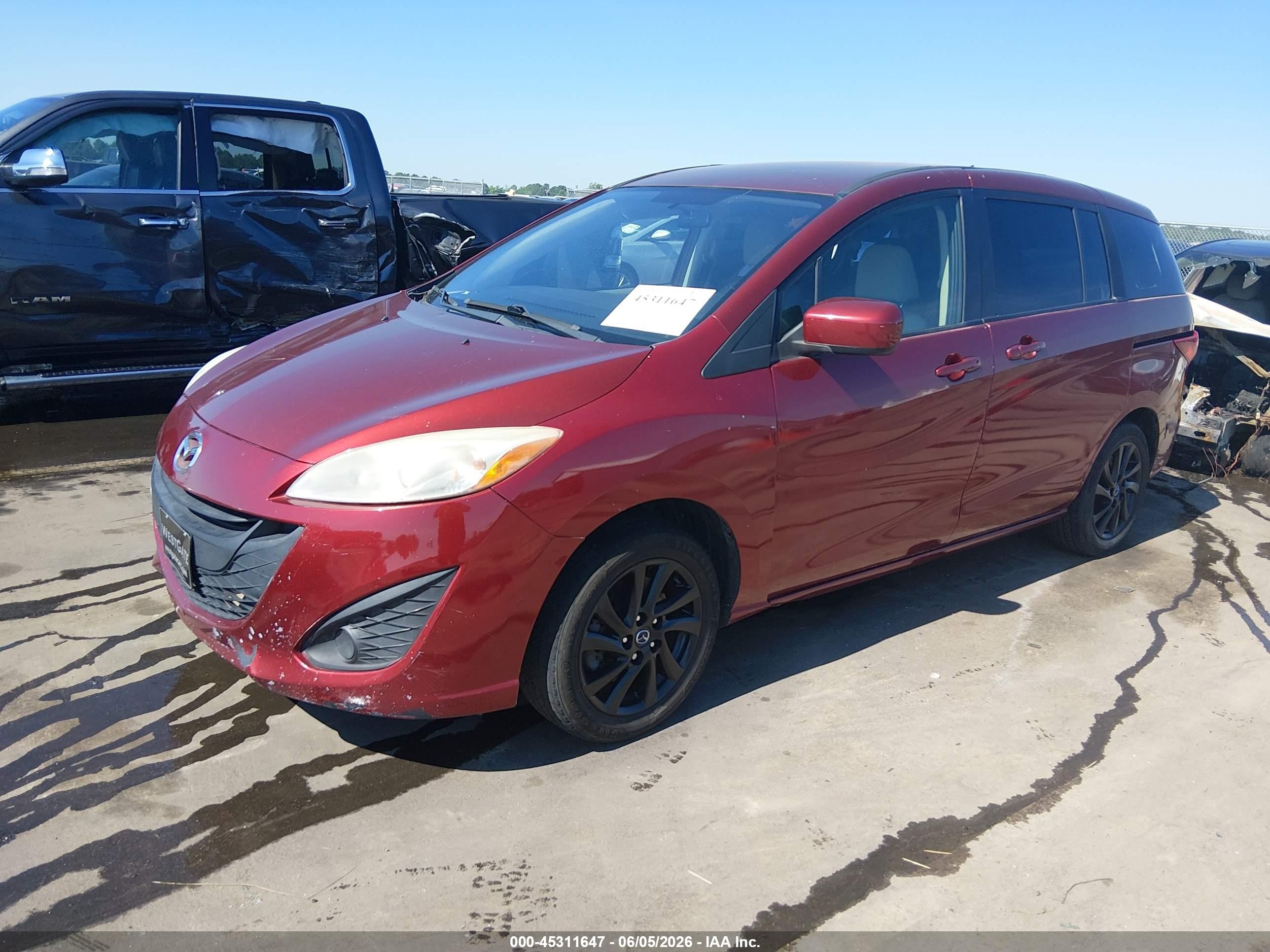 2012 Mazda Mazda5 Sport Red vin: JM1CW2BL2C0110096