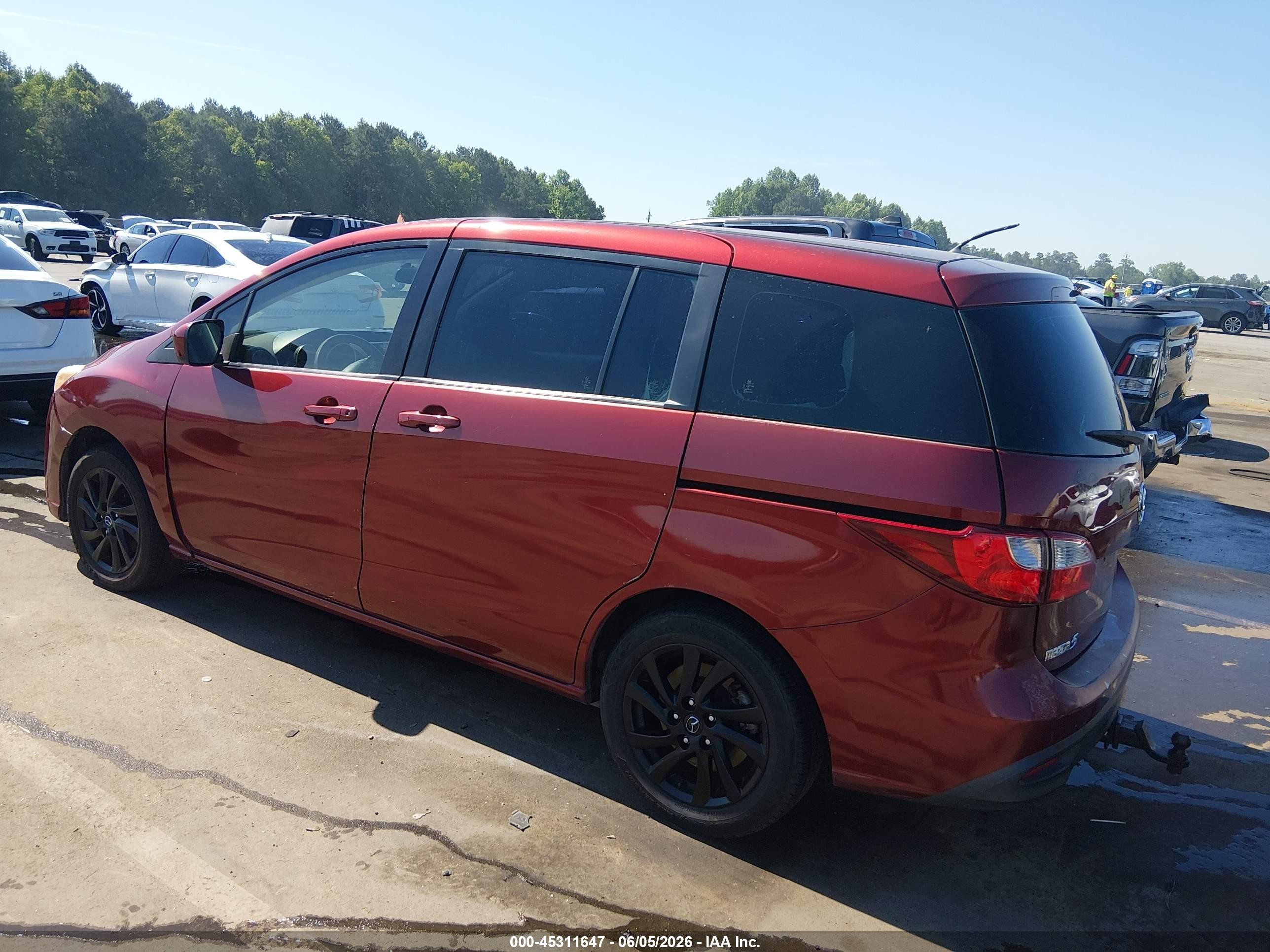 2012 Mazda Mazda5 Sport Red vin: JM1CW2BL2C0110096