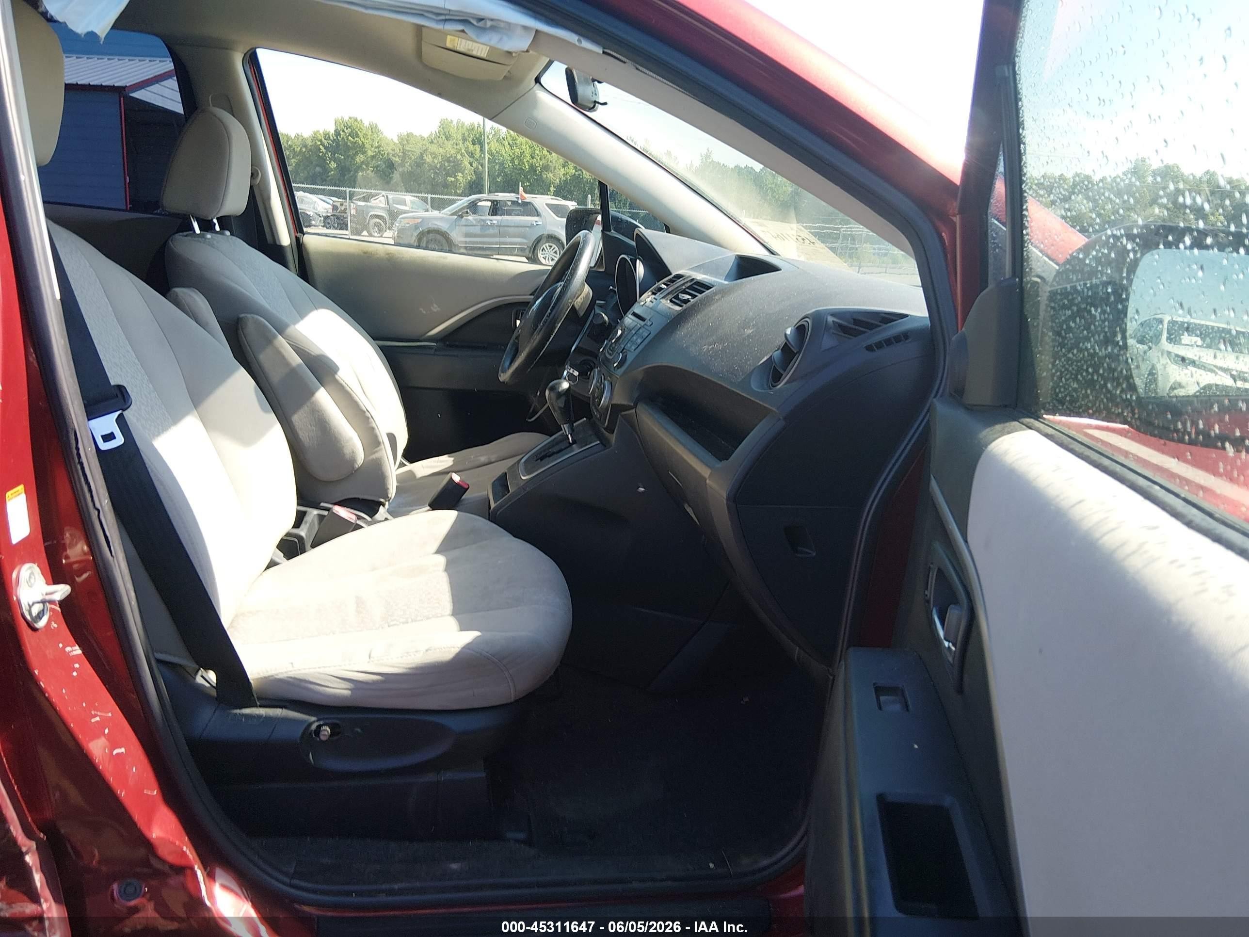 2012 Mazda Mazda5 Sport Red vin: JM1CW2BL2C0110096