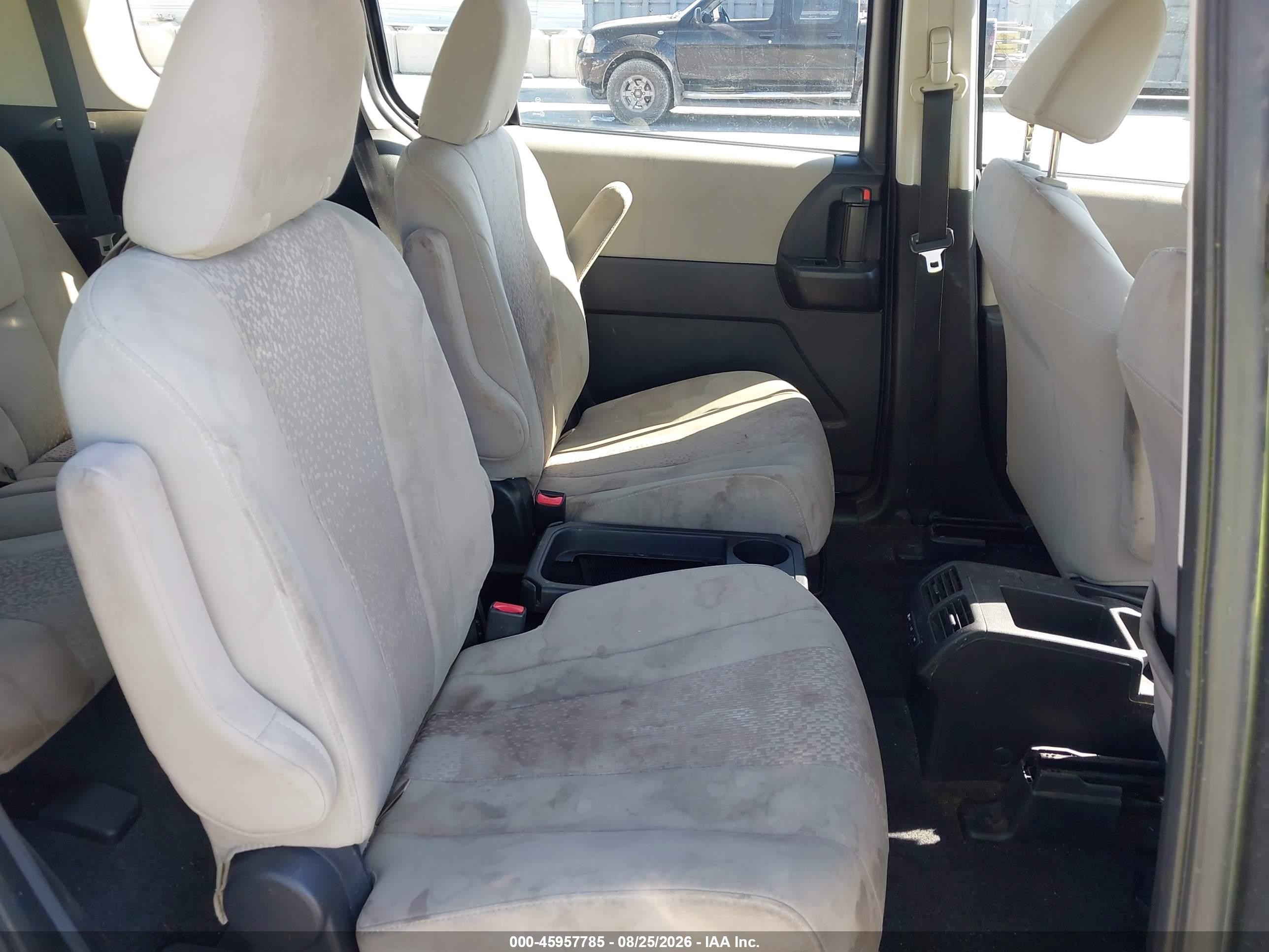2012 Mazda Mazda5 Sport Серый vin: JM1CW2BL2C0143471