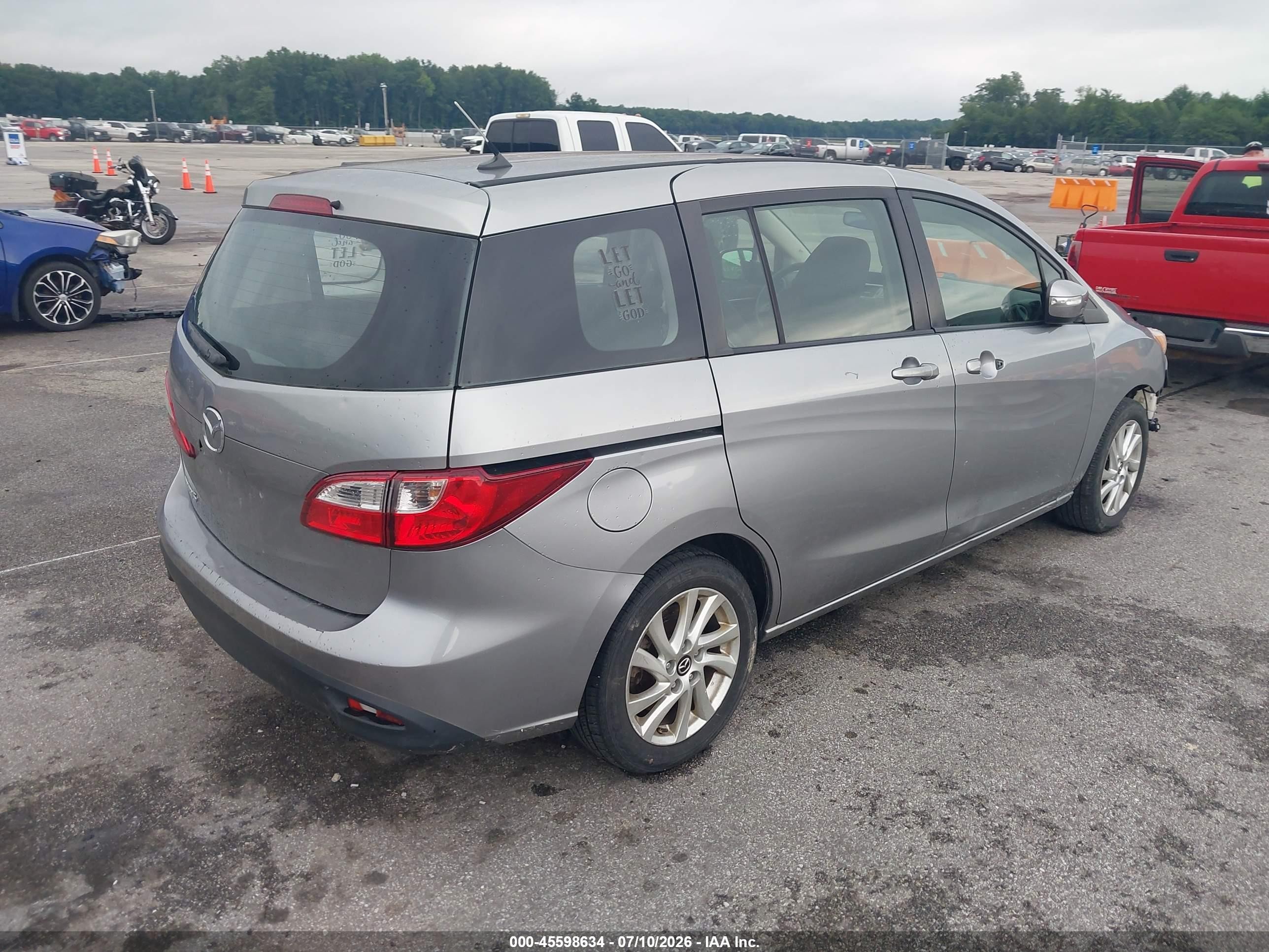 2014 Mazda Mazda5 Sport Silver vin: JM1CW2BL2E0165554