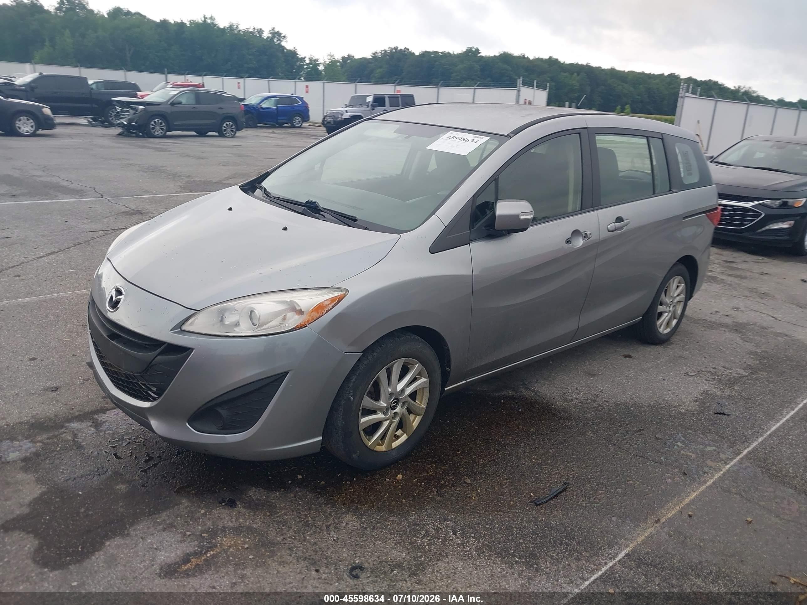 2014 Mazda Mazda5 Sport Silver vin: JM1CW2BL2E0165554
