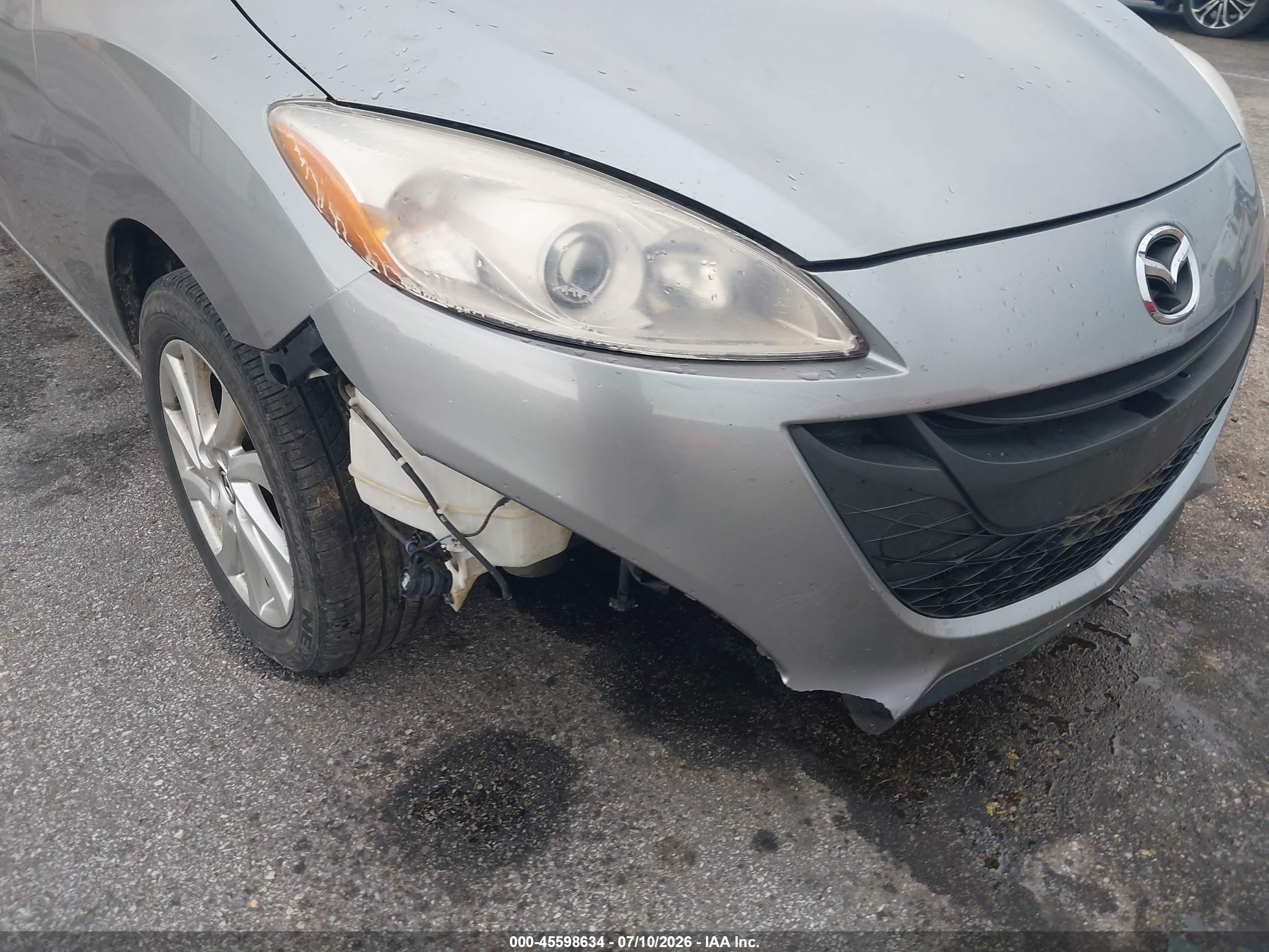 2014 Mazda Mazda5 Sport Silver vin: JM1CW2BL2E0165554