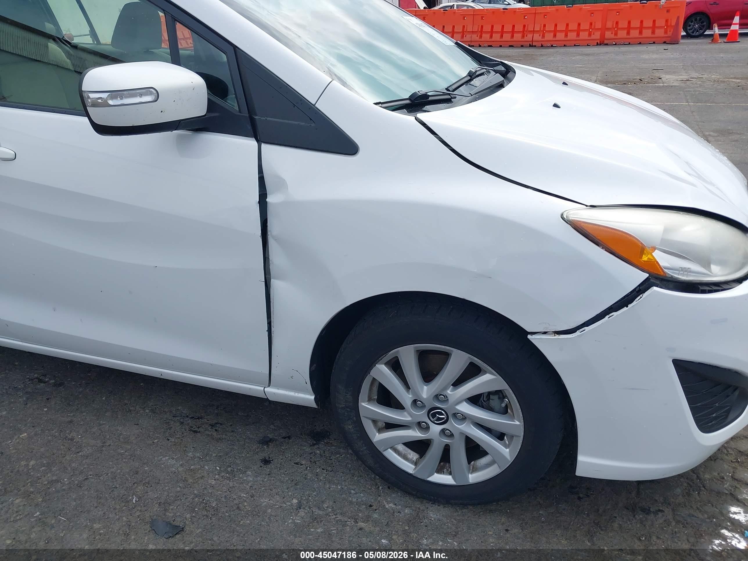 2014 Mazda Mazda5 Sport White vin: JM1CW2BL2E0168342
