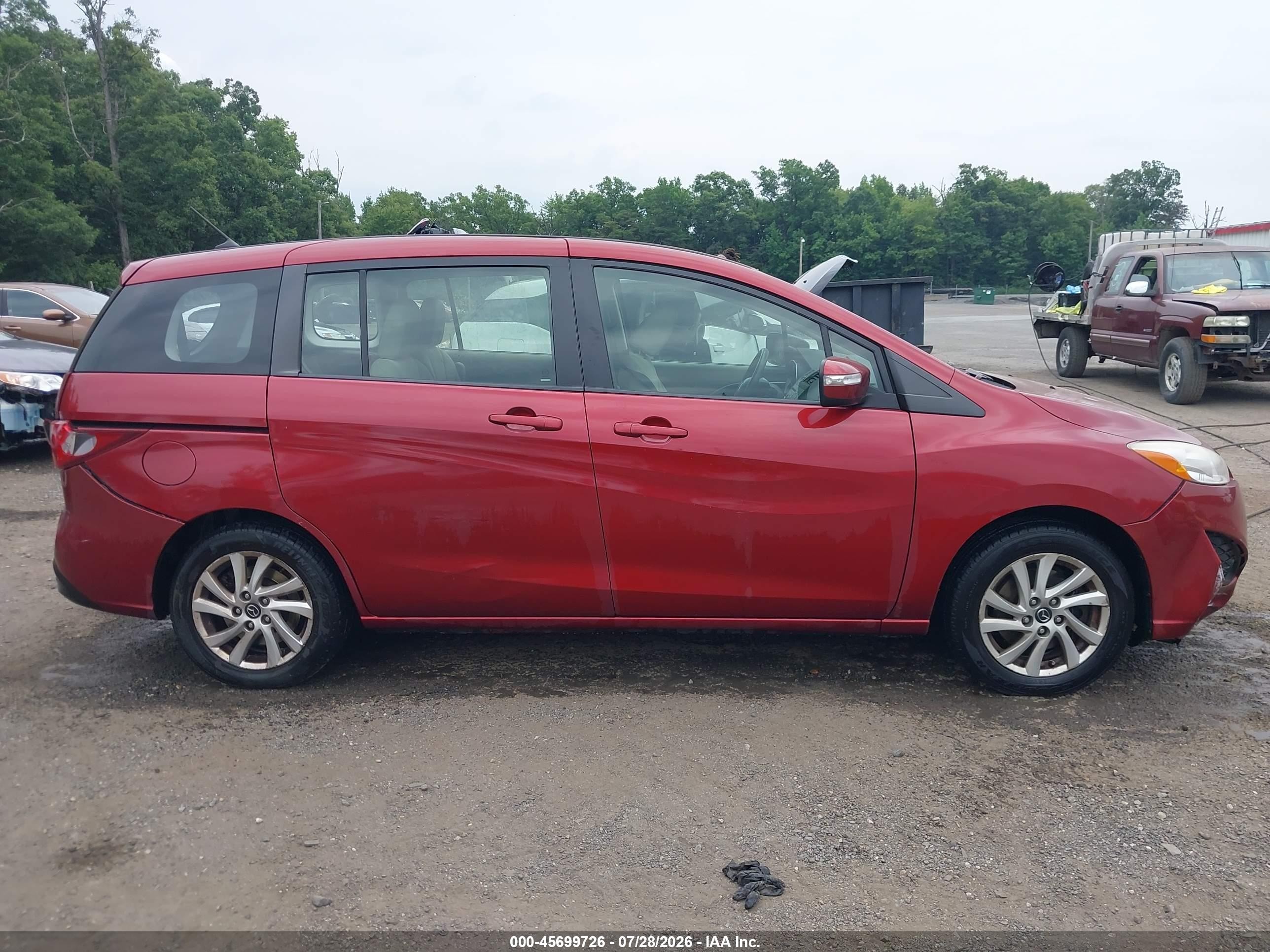 2015 Mazda Mazda5 Sport Красный vin: JM1CW2BL2F0187099