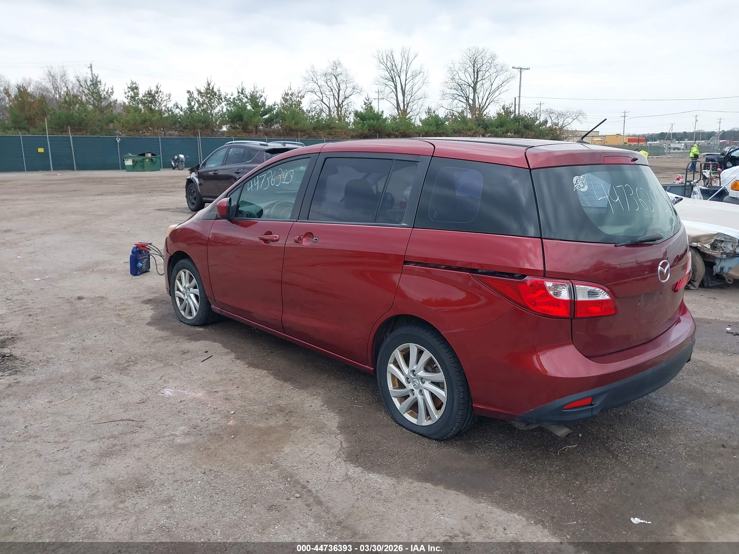 2012 Mazda Mazda5 Sport Red vin: JM1CW2BL3C0110673