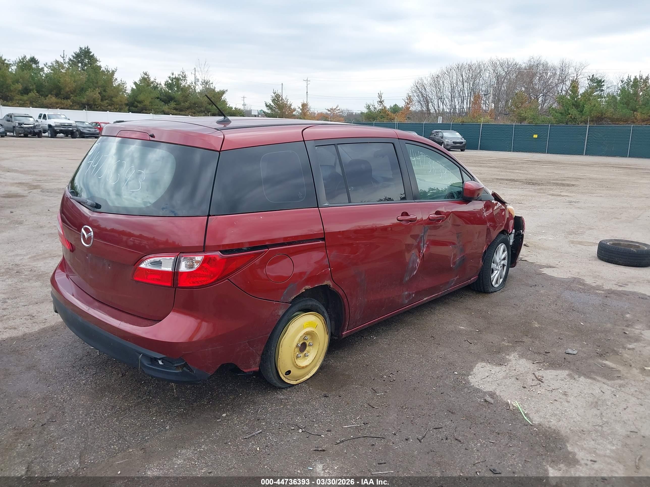 2012 Mazda Mazda5 Sport Red vin: JM1CW2BL3C0110673