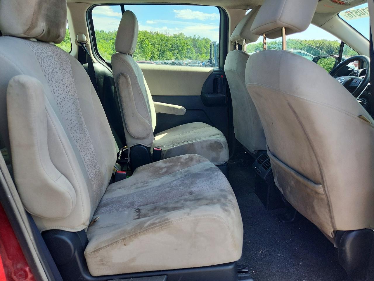 2012 Mazda 5 Burgundy vin: JM1CW2BL3C0112617
