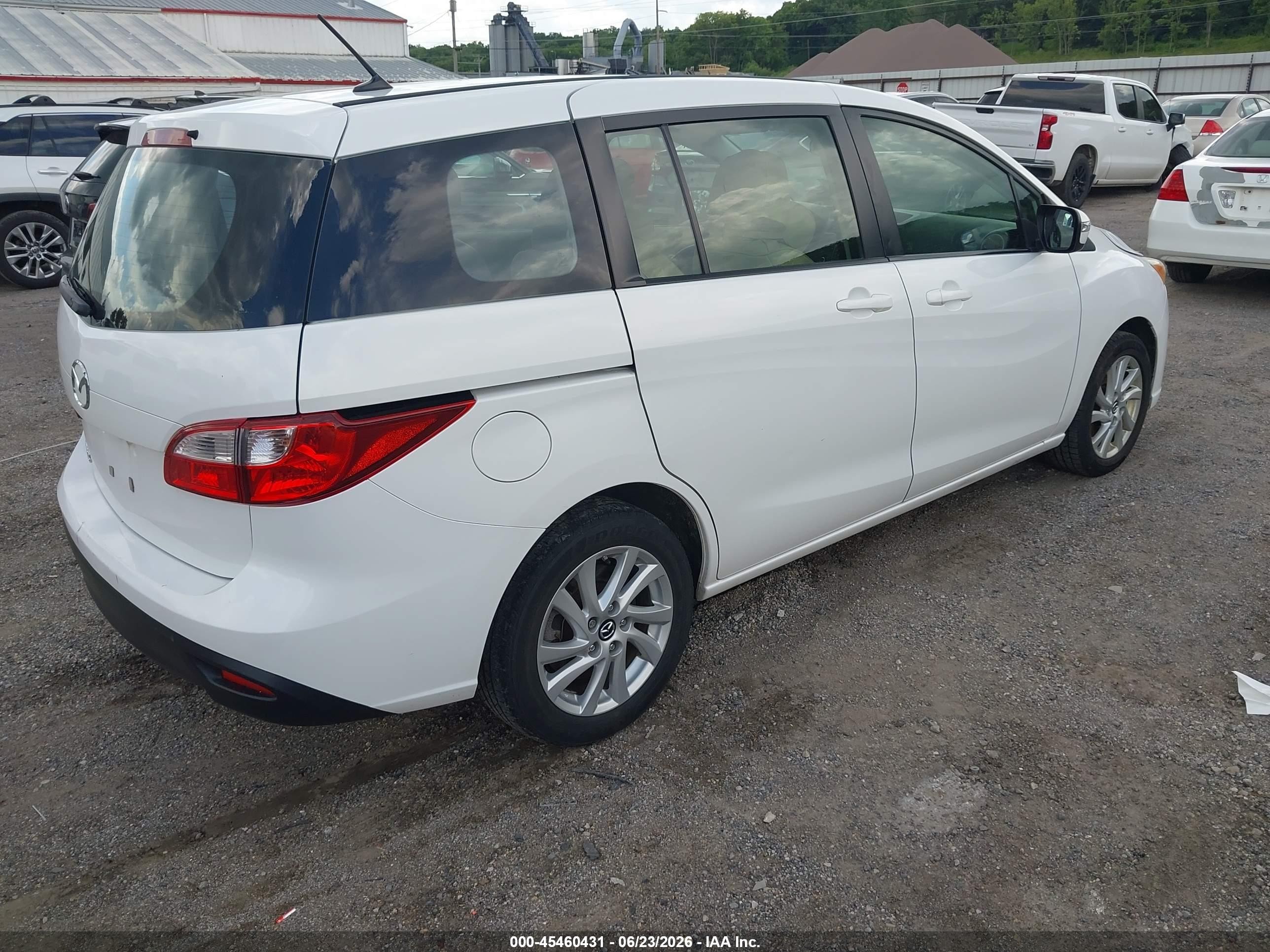 2013 Mazda Mazda5 Sport White vin: JM1CW2BL3D0162368