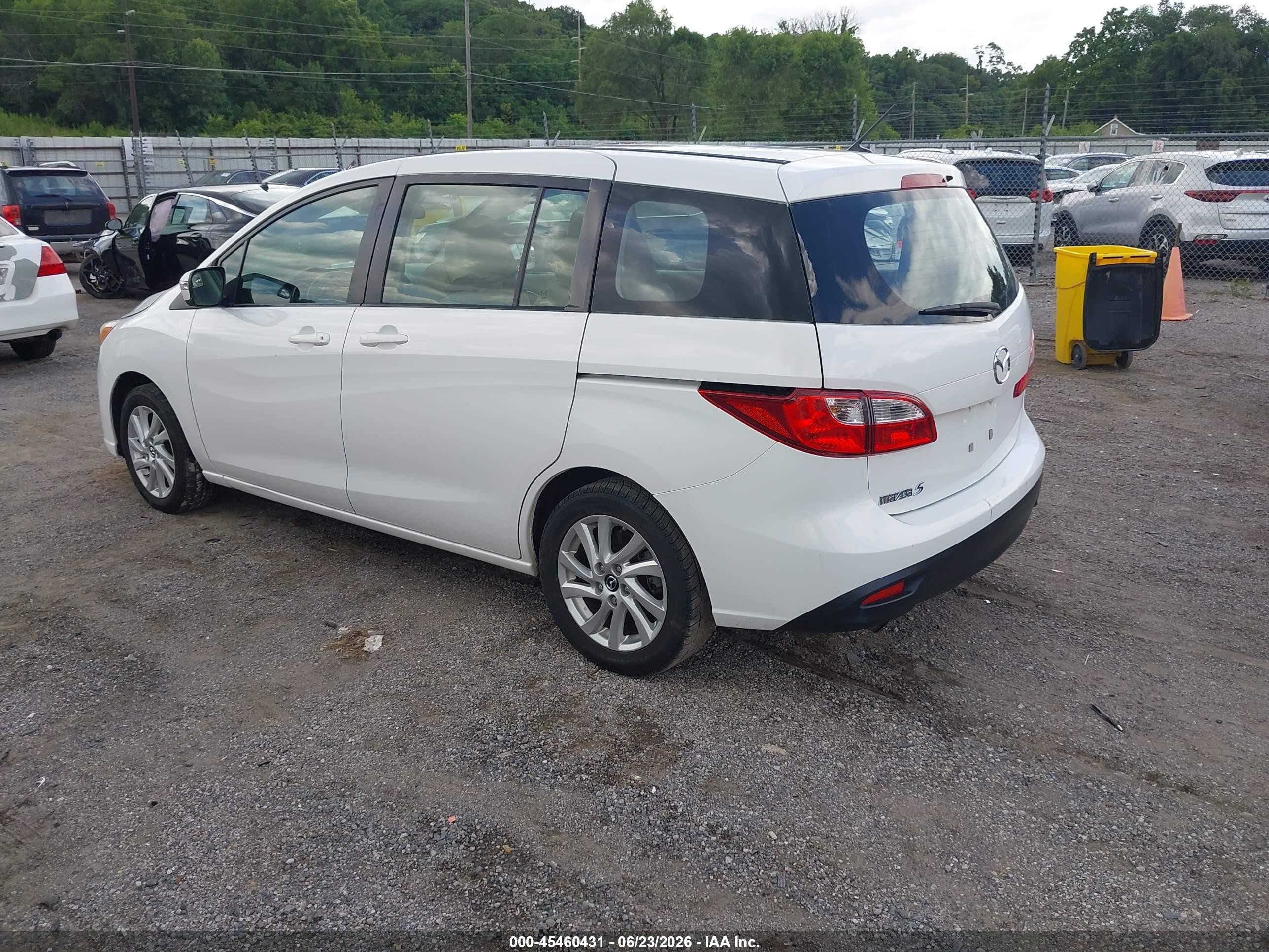 2013 Mazda Mazda5 Sport White vin: JM1CW2BL3D0162368