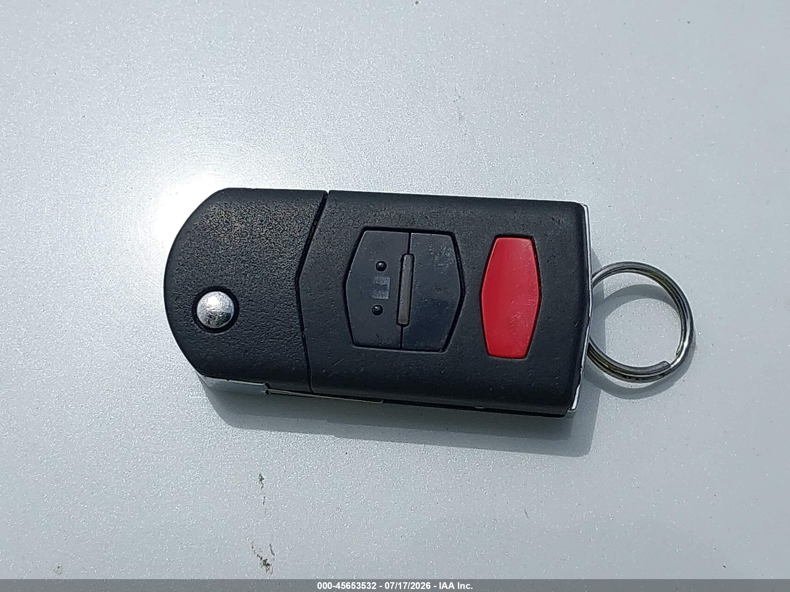 2012 Mazda Mazda5 Sport Серебряный vin: JM1CW2BL4C0125568