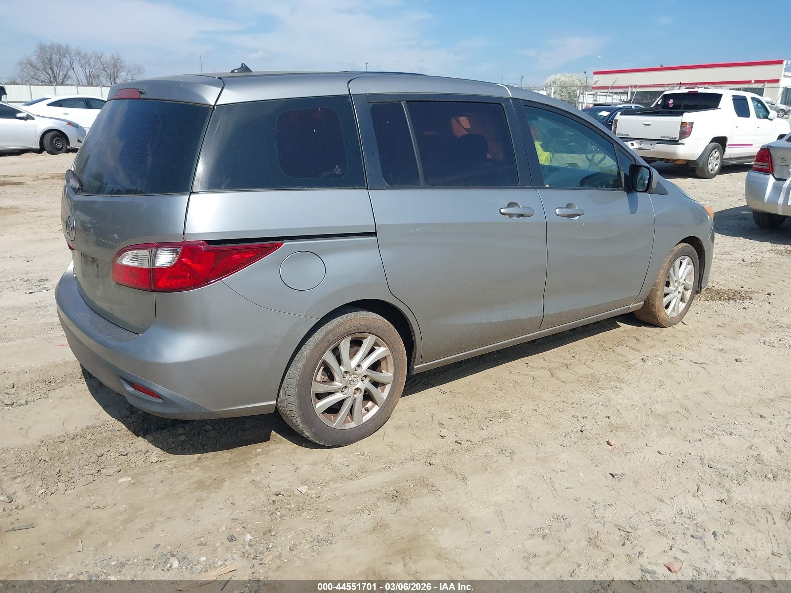2012 Mazda Mazda5 Sport Silver vin: JM1CW2BL5C0111839