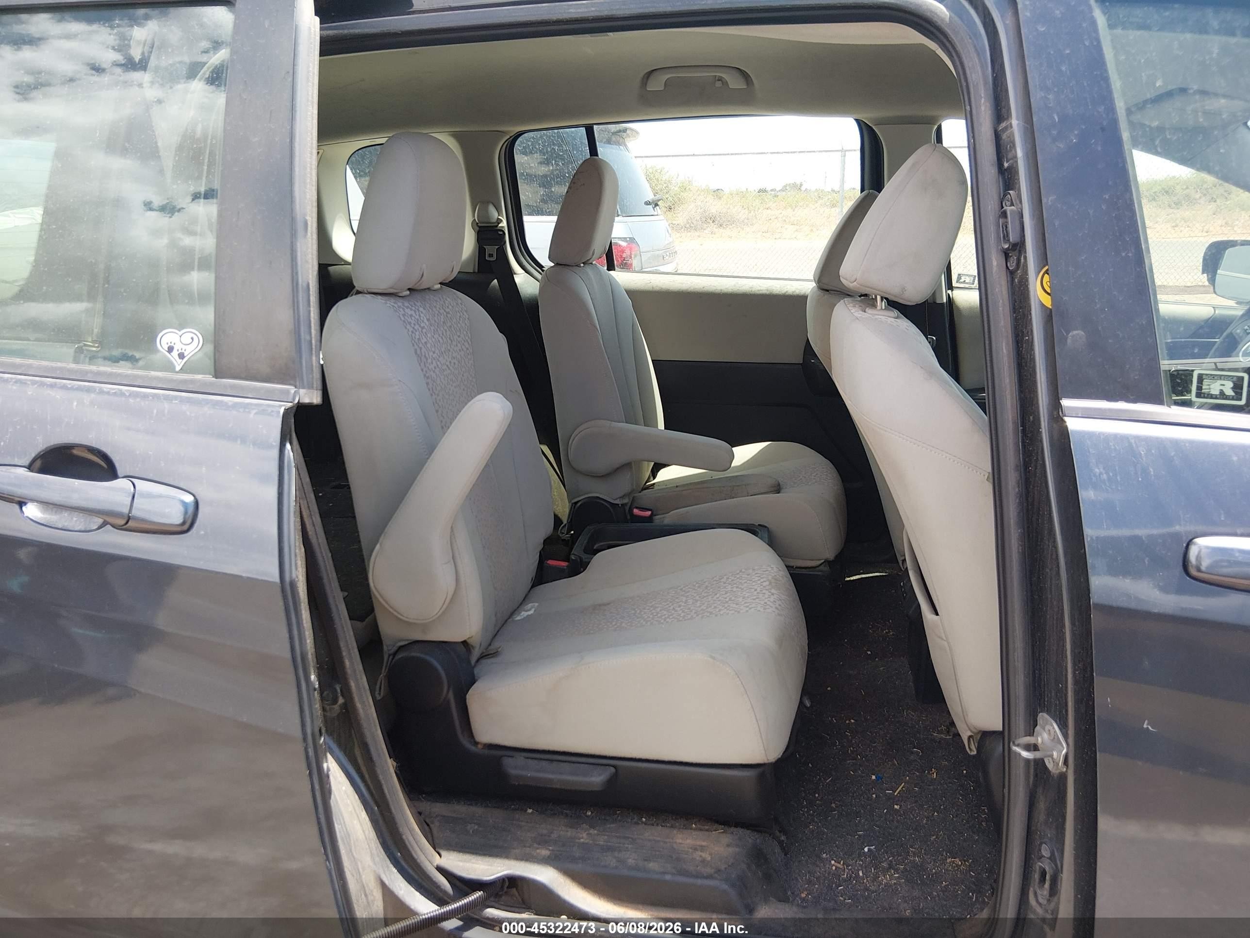 2012 Mazda Mazda5 Sport Серый vin: JM1CW2BL5C0132089