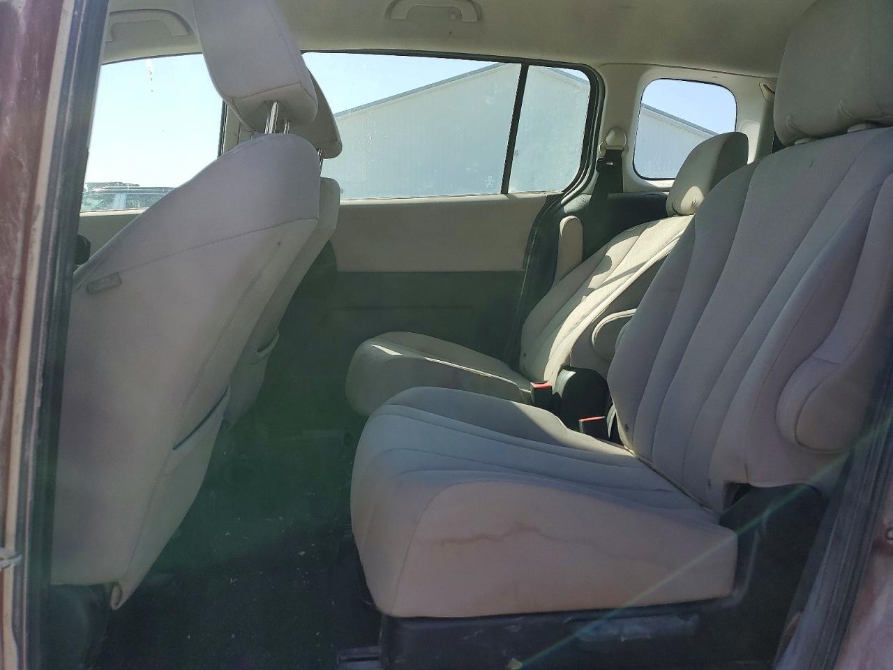 2013 Mazda 5 Red vin: JM1CW2BL5D0153588
