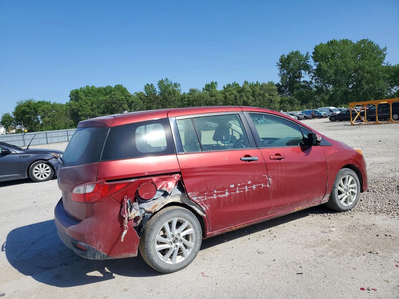 2013 Mazda 5 Red vin: JM1CW2BL5D0153588