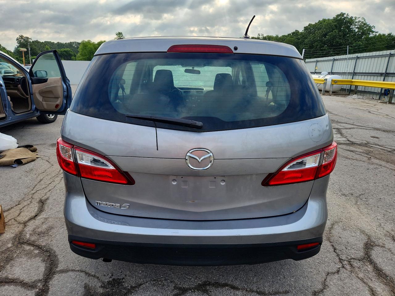 2012 Mazda 5 Silver vin: JM1CW2BL6C0115365