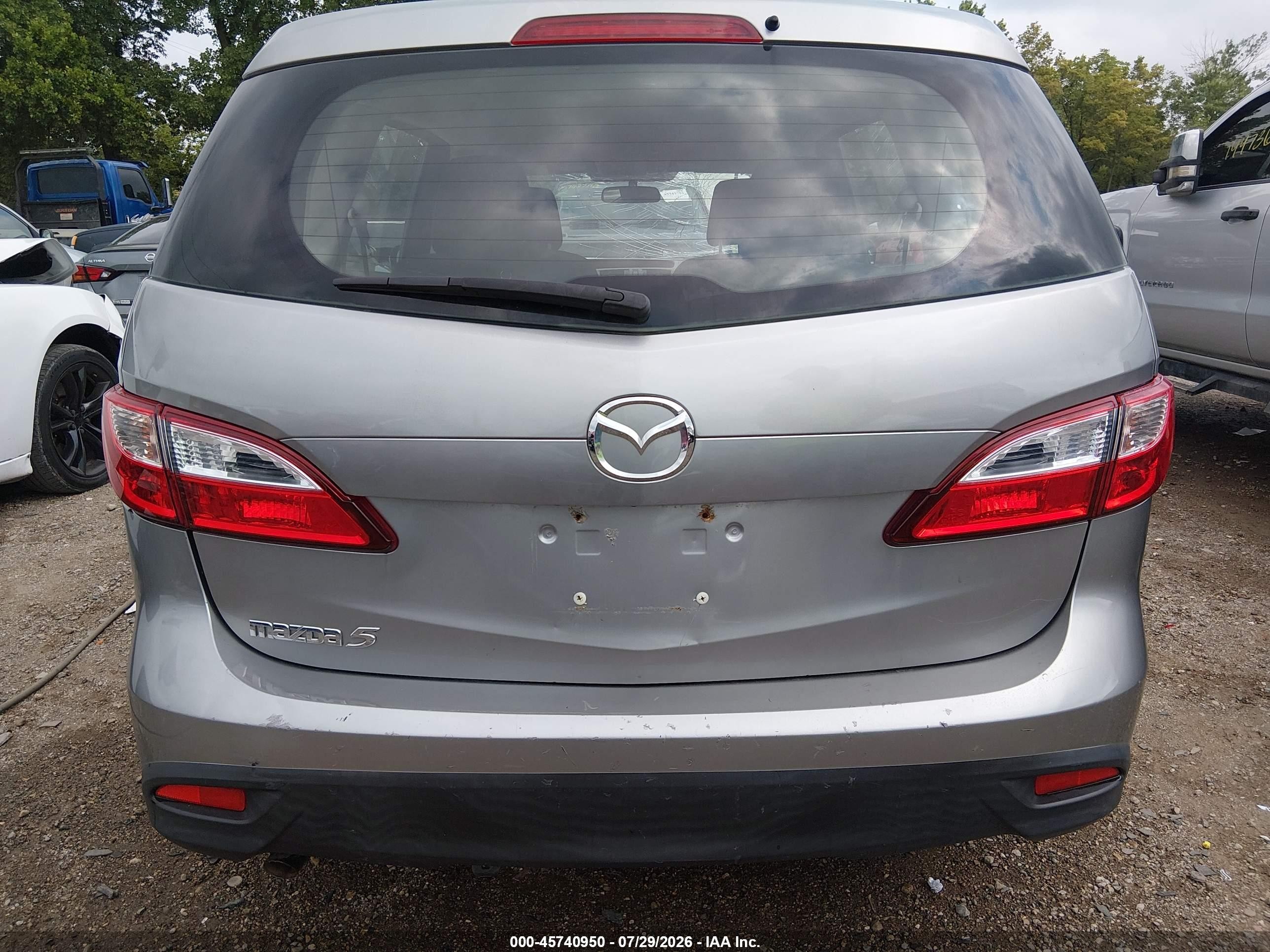 2013 Mazda Mazda5 Sport Silver vin: JM1CW2BL6D0146679