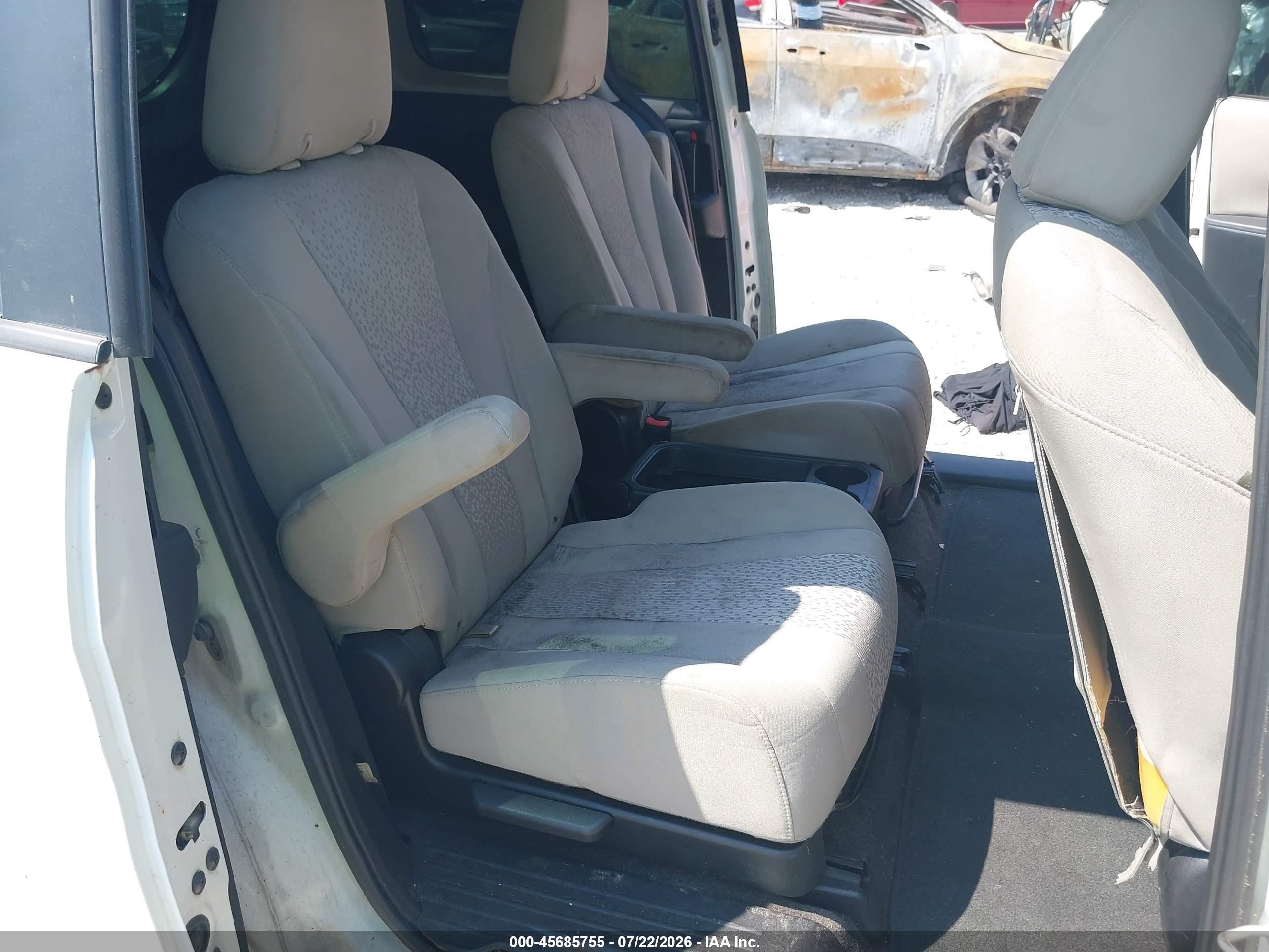 2012 Mazda Mazda5 Sport White vin: JM1CW2BL7C0106724