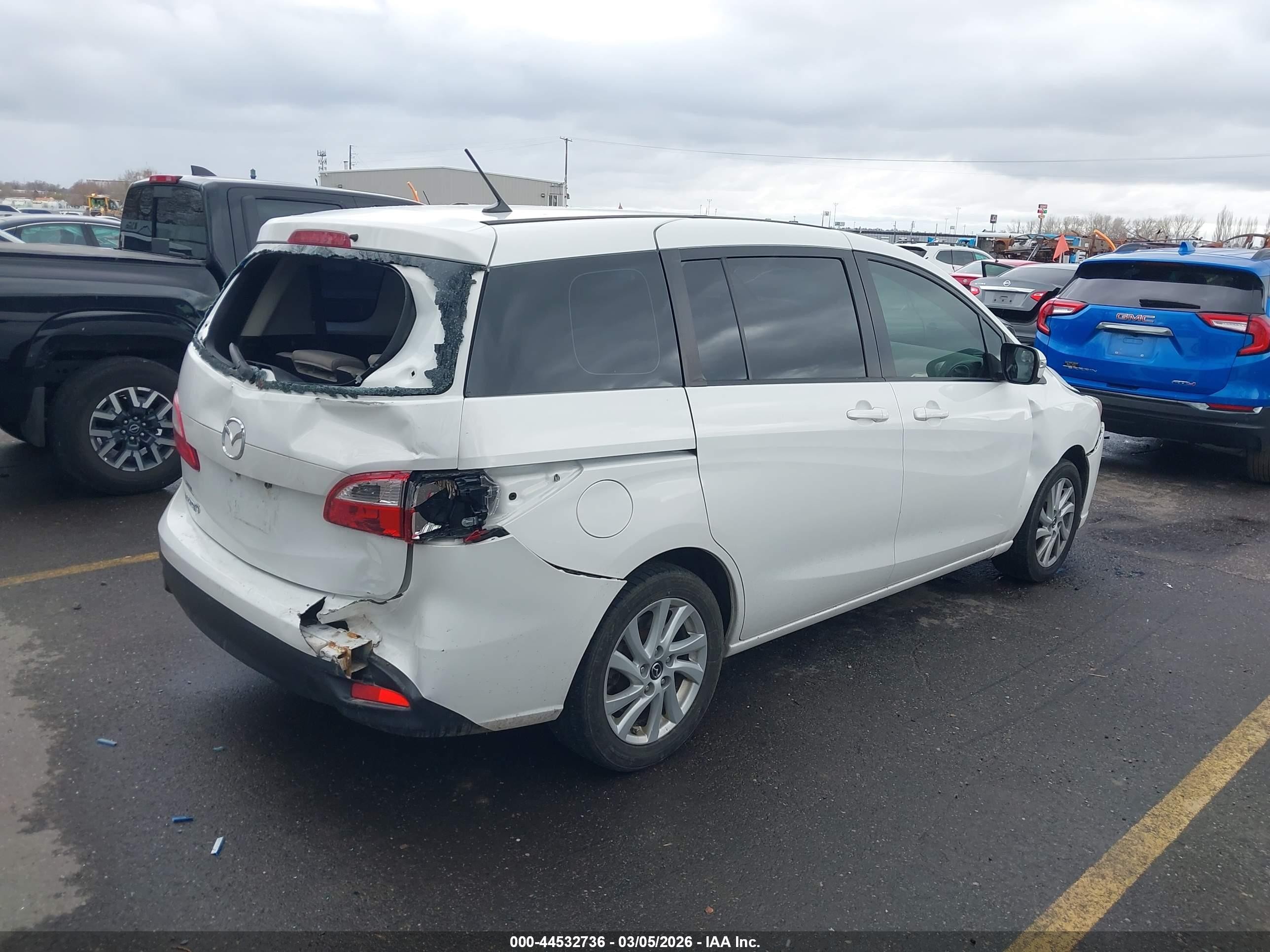 2015 Mazda Mazda5 Sport White vin: JM1CW2BL7F0179967