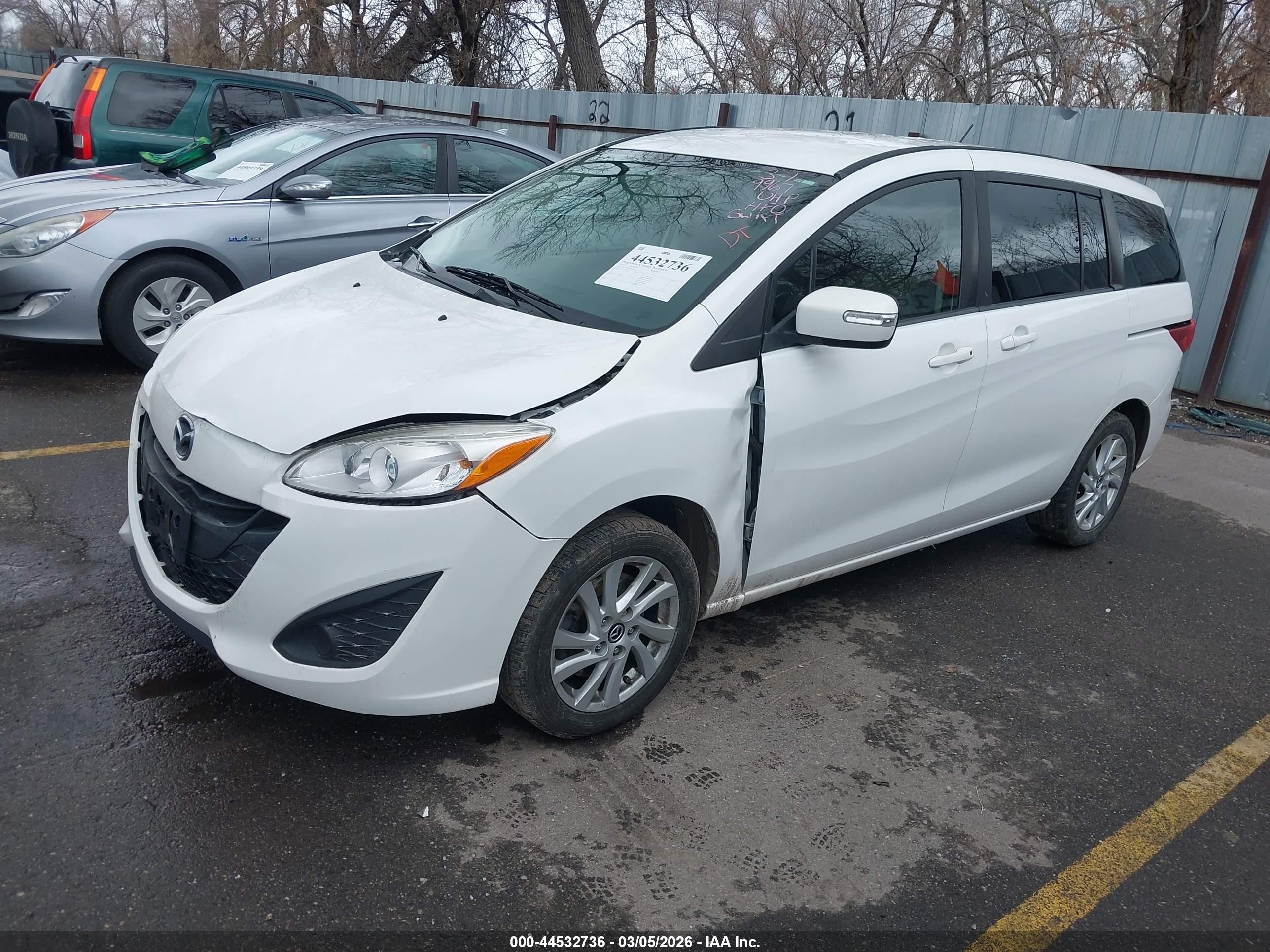 2015 Mazda Mazda5 Sport White vin: JM1CW2BL7F0179967