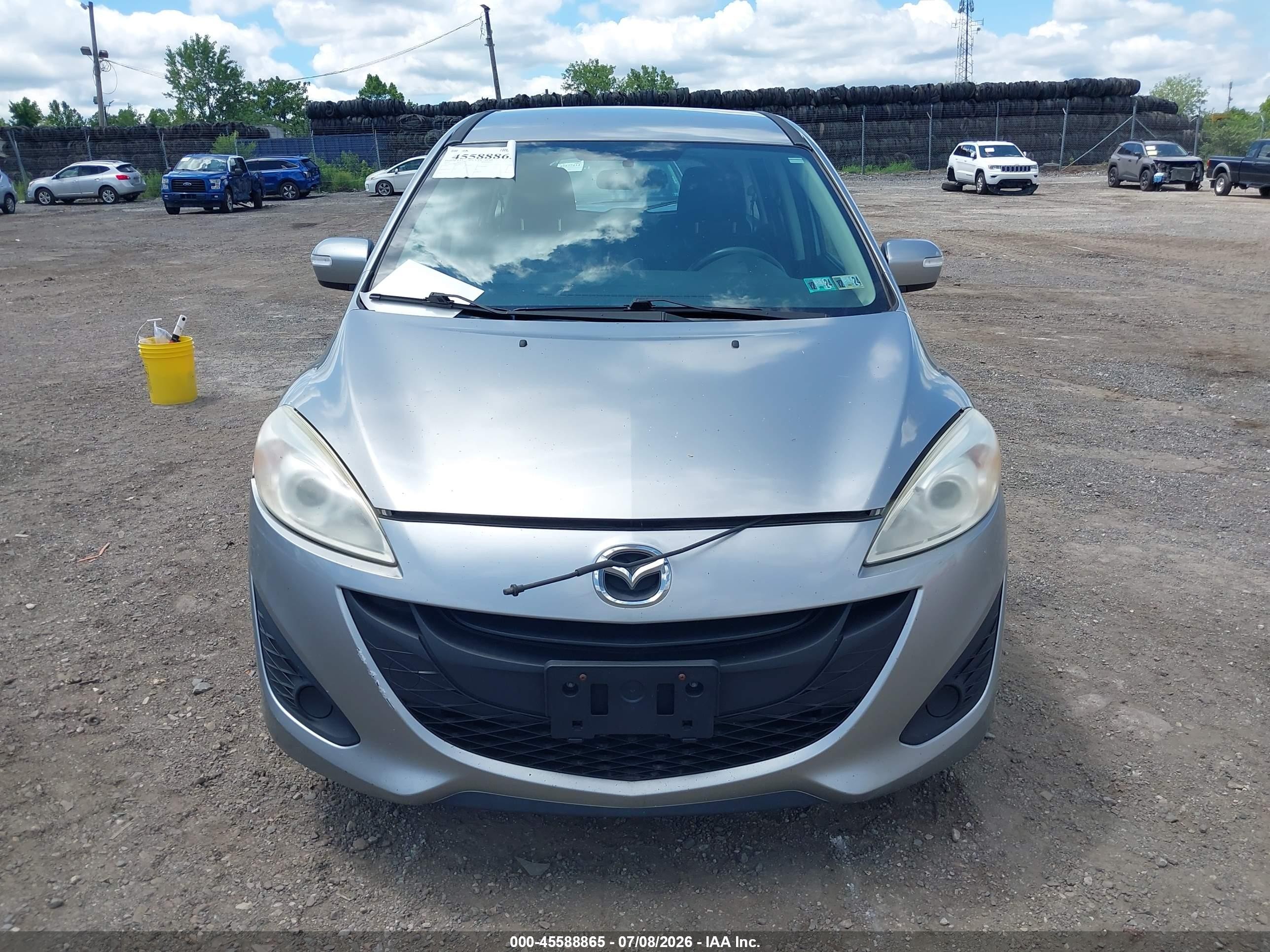 2013 Mazda Mazda5 Sport Silver vin: JM1CW2BL8D0147543