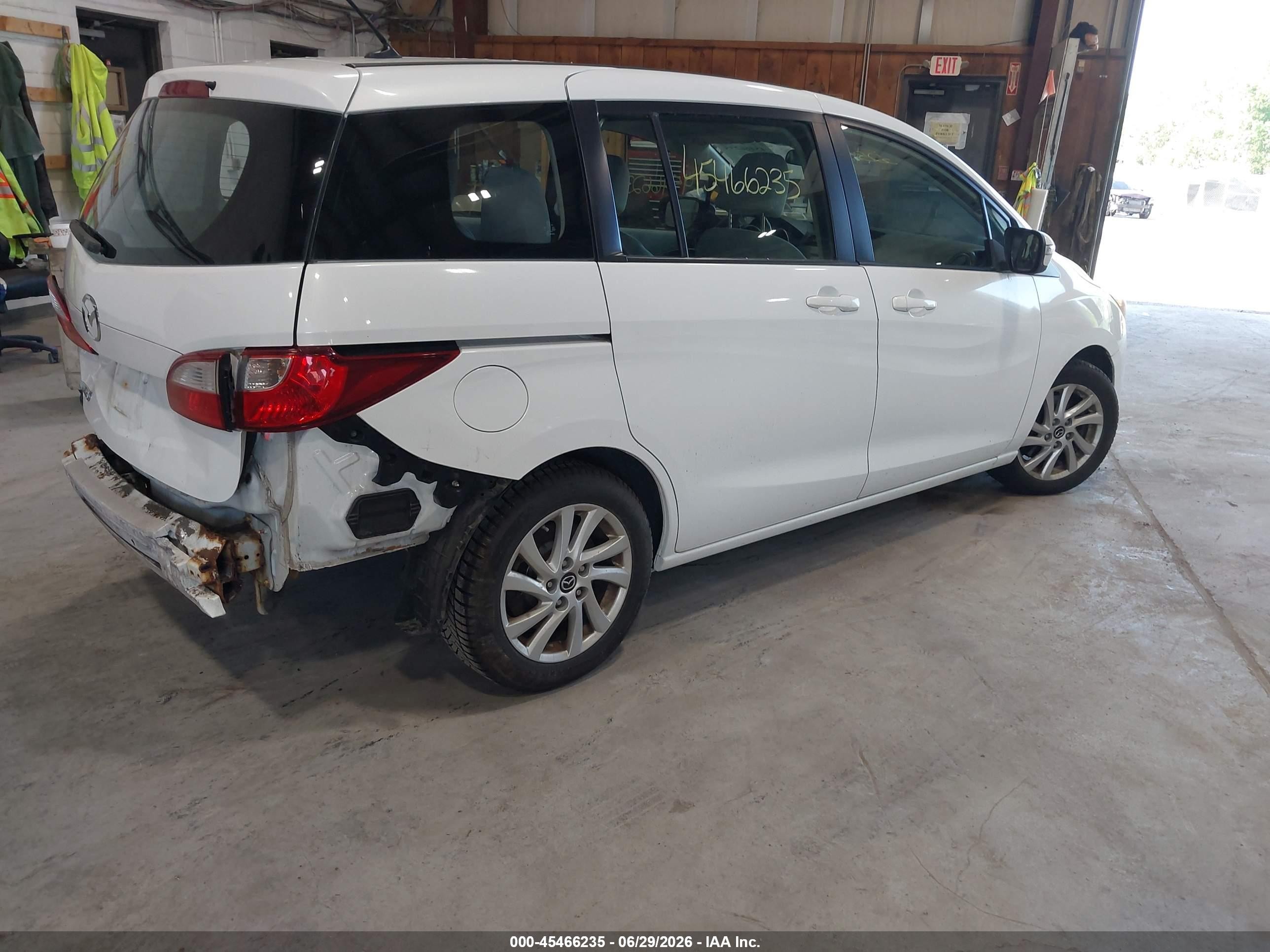 2013 Mazda Mazda5 Sport White vin: JM1CW2BL8D0150474
