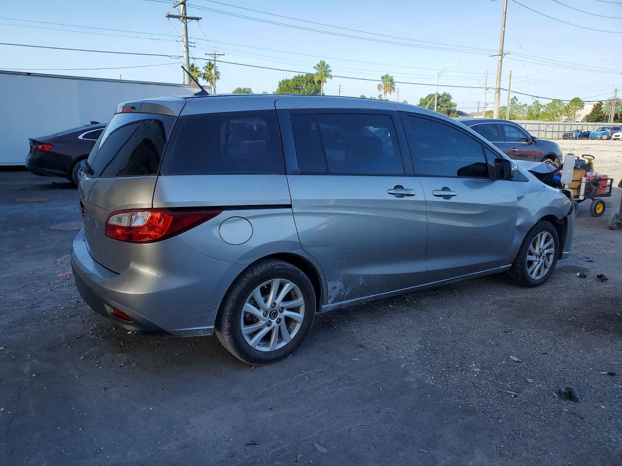 2014 Mazda 5 Sport Silver vin: JM1CW2BL8E0175957