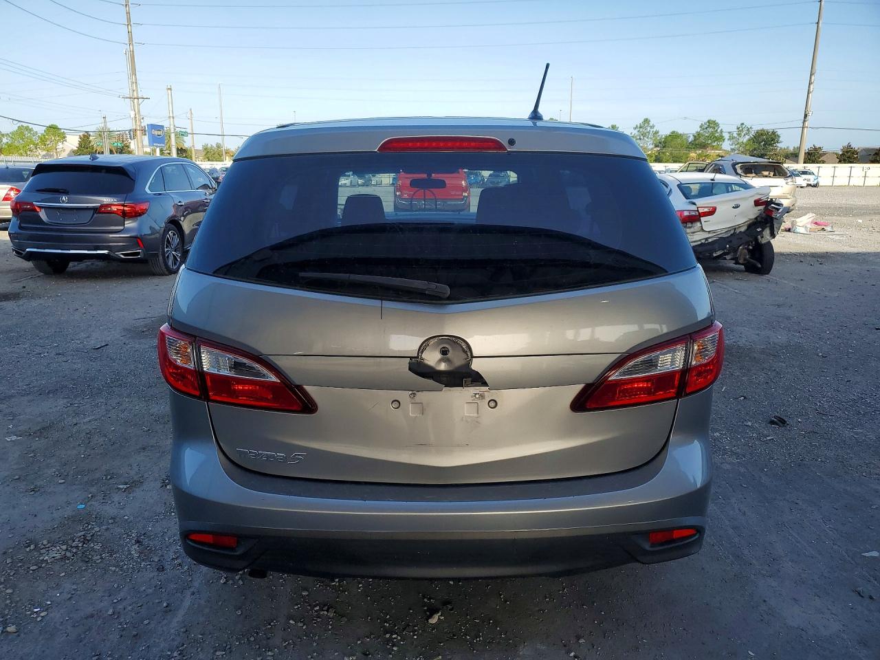 2014 Mazda 5 Sport Silver vin: JM1CW2BL8E0175957