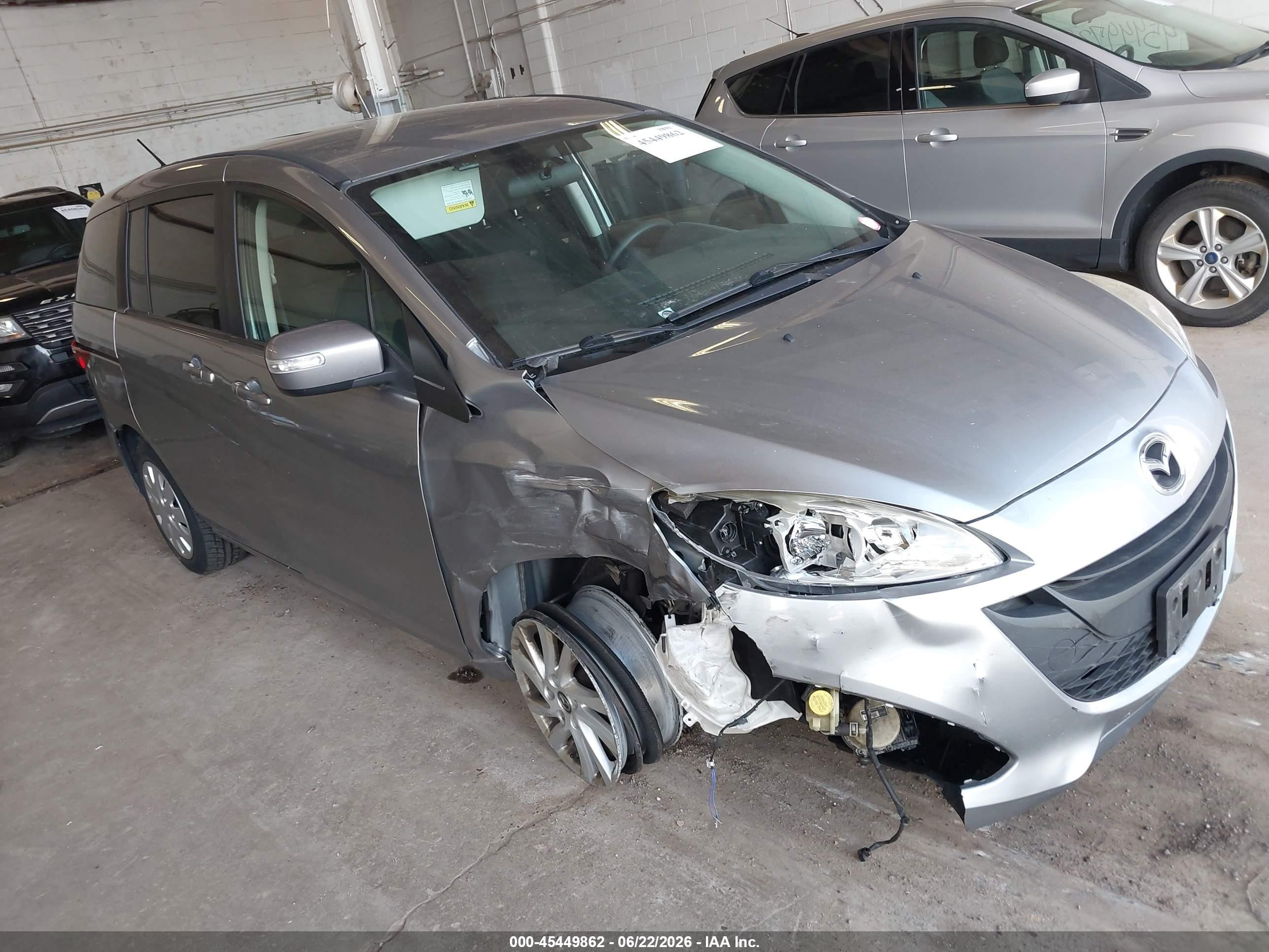 2015 Mazda Mazda5 Sport Silver vin: JM1CW2BL8F0181727