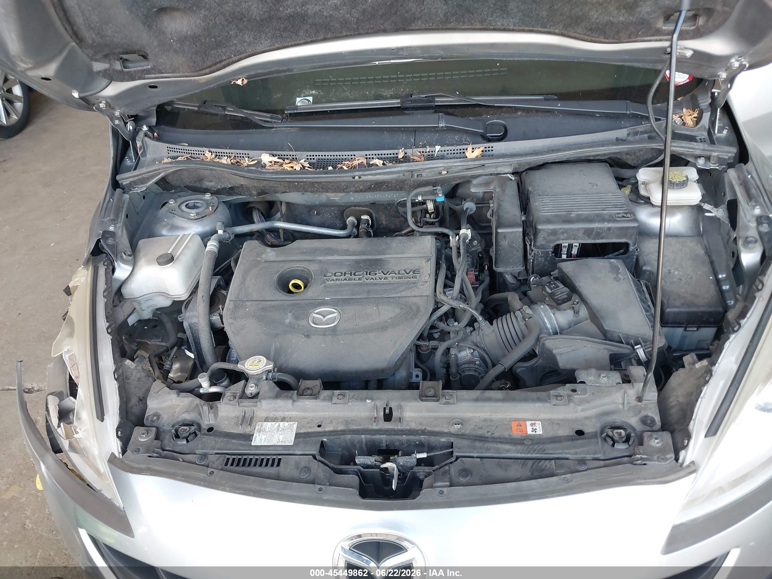 2015 Mazda Mazda5 Sport Silver vin: JM1CW2BL8F0181727