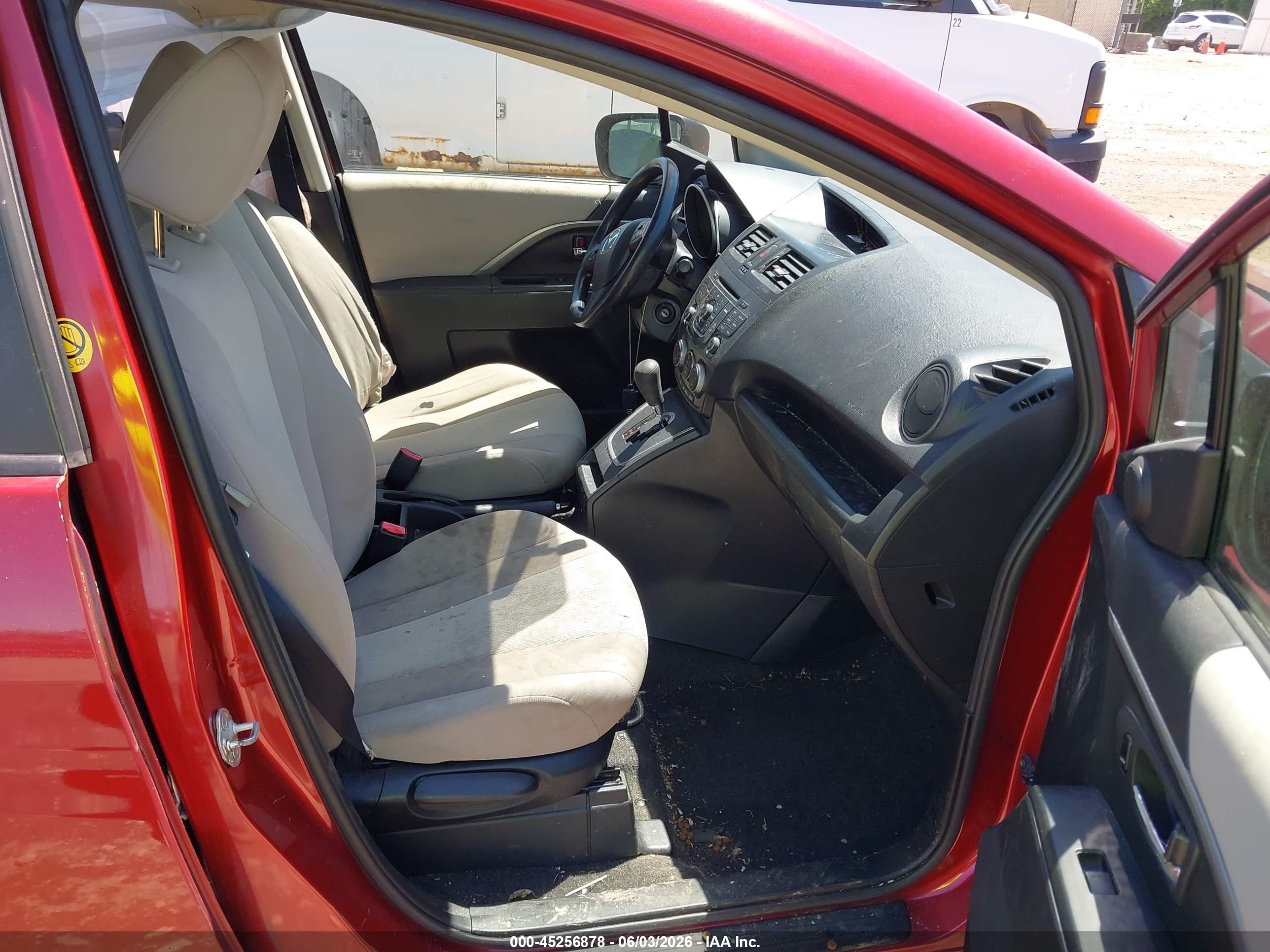 2013 Mazda Mazda5 Sport Red vin: JM1CW2BL9D0145333