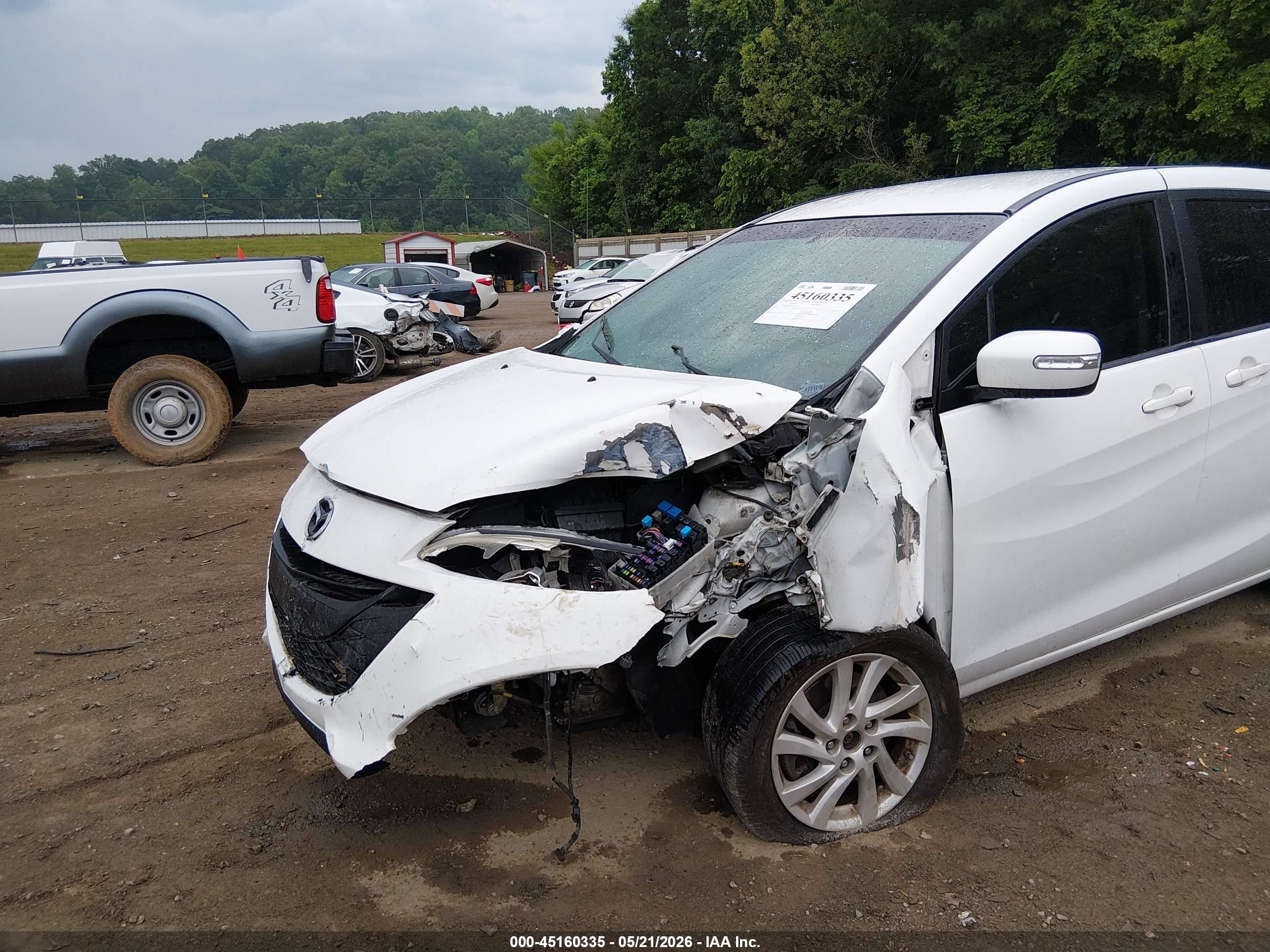 2013 Mazda Mazda5 Sport White vin: JM1CW2BL9D0145977