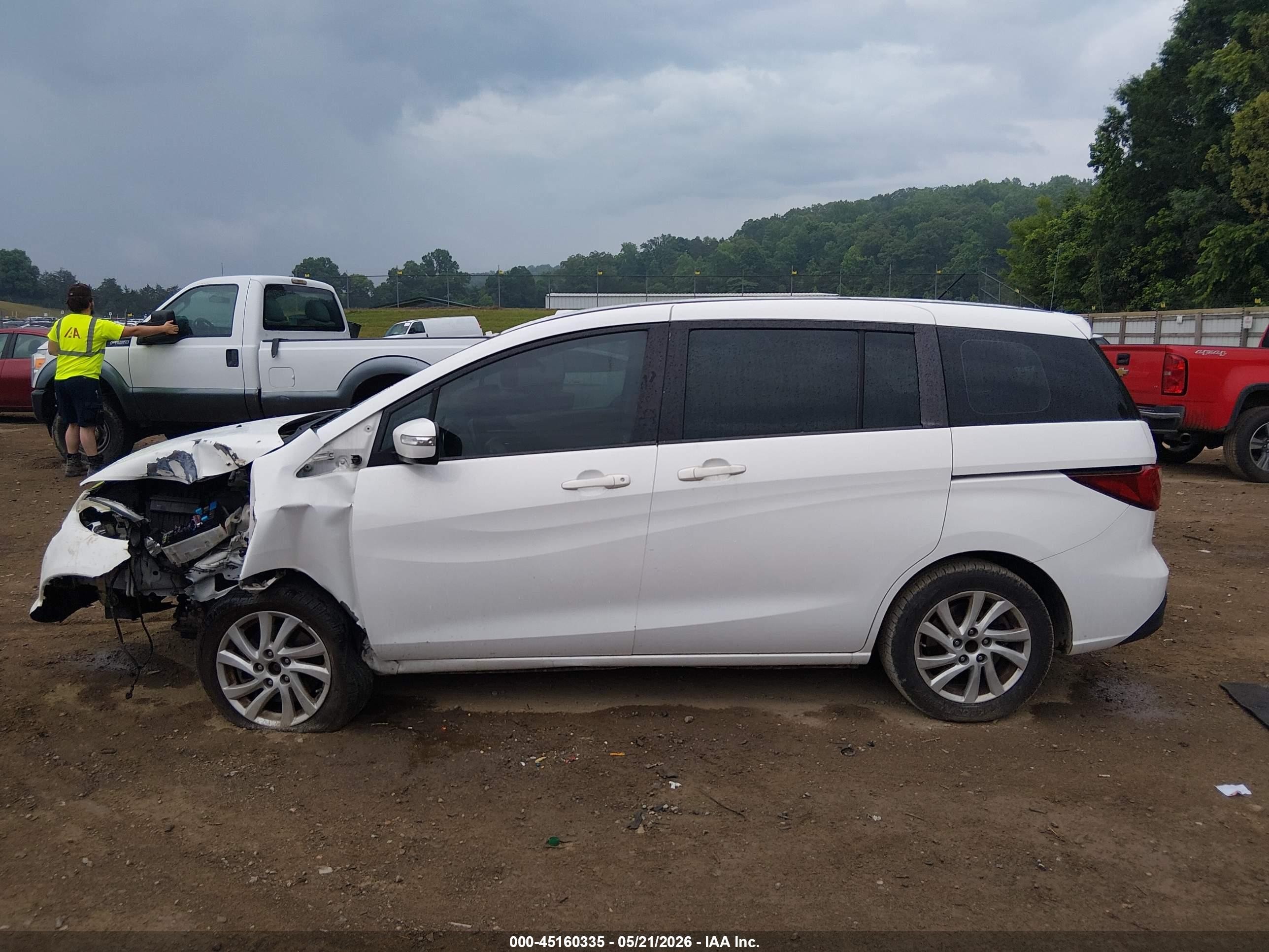 2013 Mazda Mazda5 Sport White vin: JM1CW2BL9D0145977