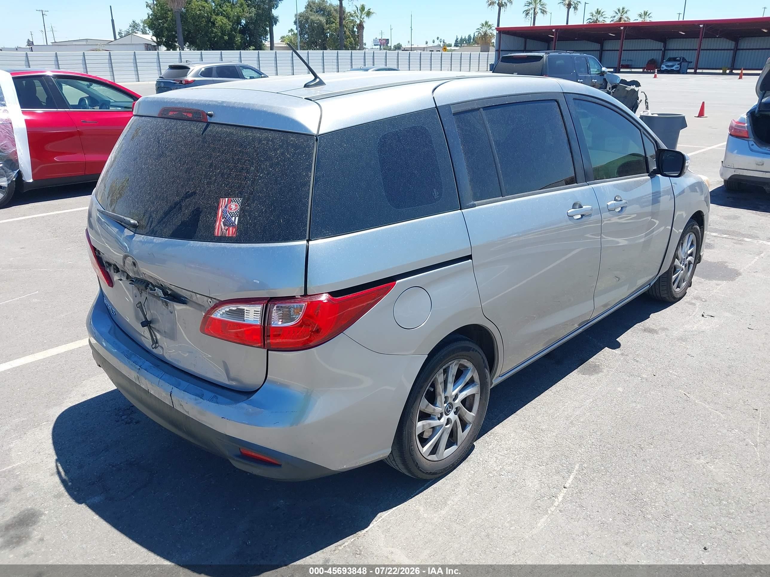2014 Mazda Mazda5 Sport Silver vin: JM1CW2BL9E0177703
