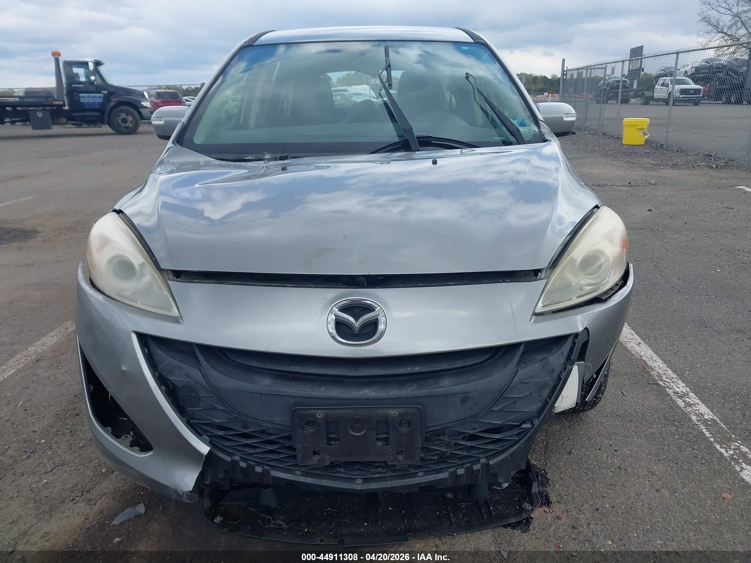 2015 Mazda Mazda5 Sport Silver vin: JM1CW2BL9F0184359