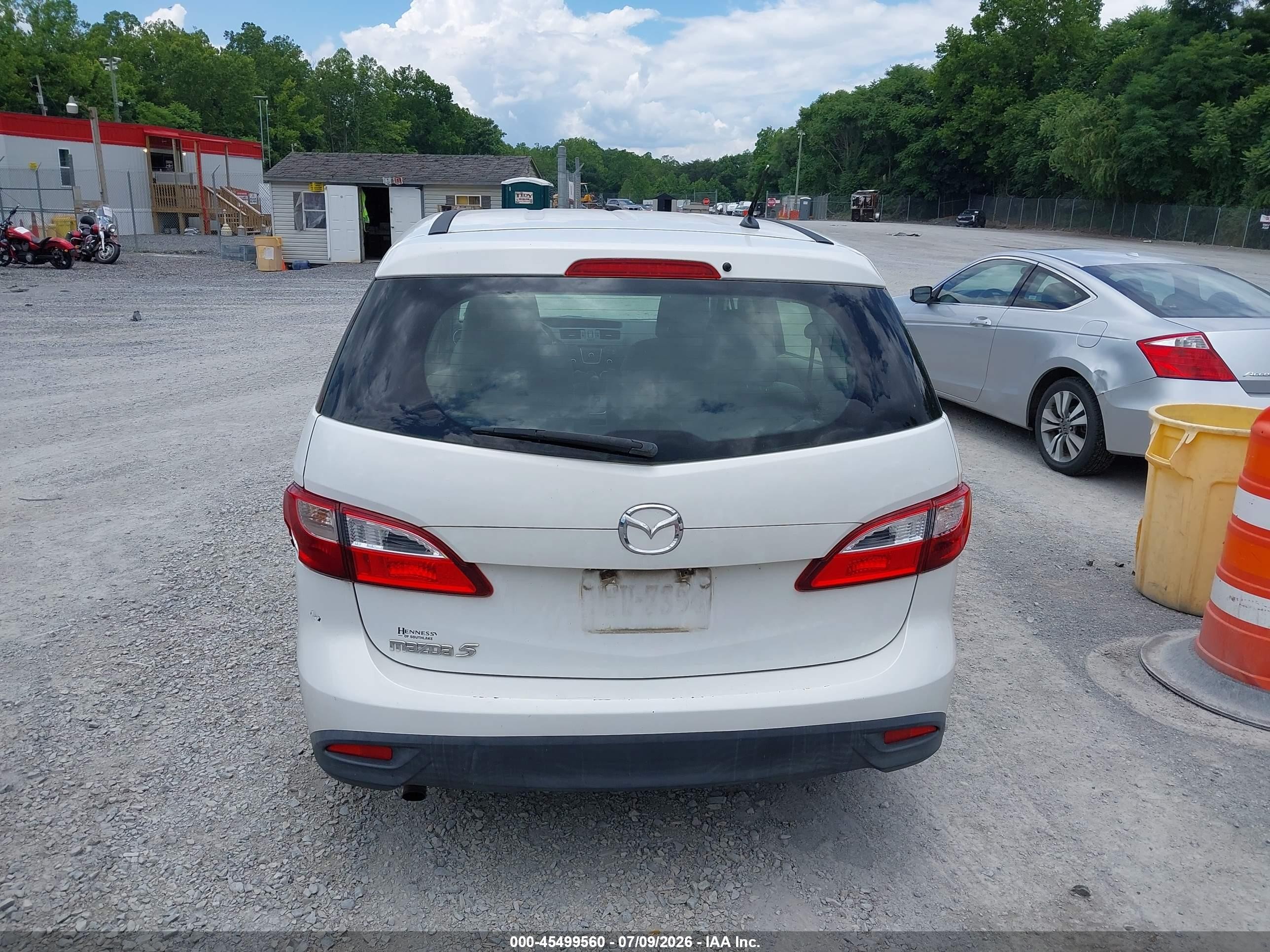 2012 Mazda Mazda5 Sport White vin: JM1CW2BLXC0128491
