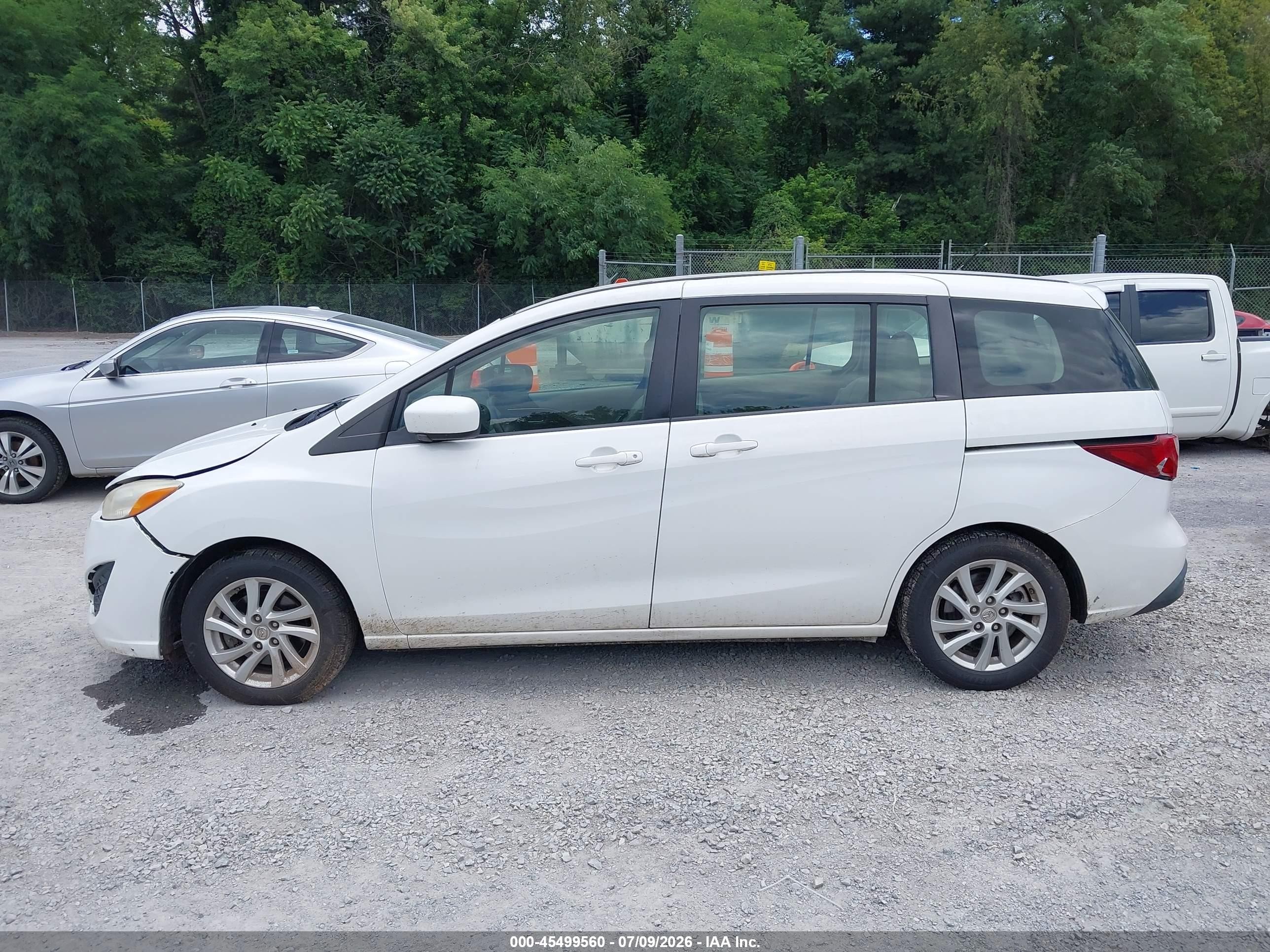 2012 Mazda Mazda5 Sport White vin: JM1CW2BLXC0128491