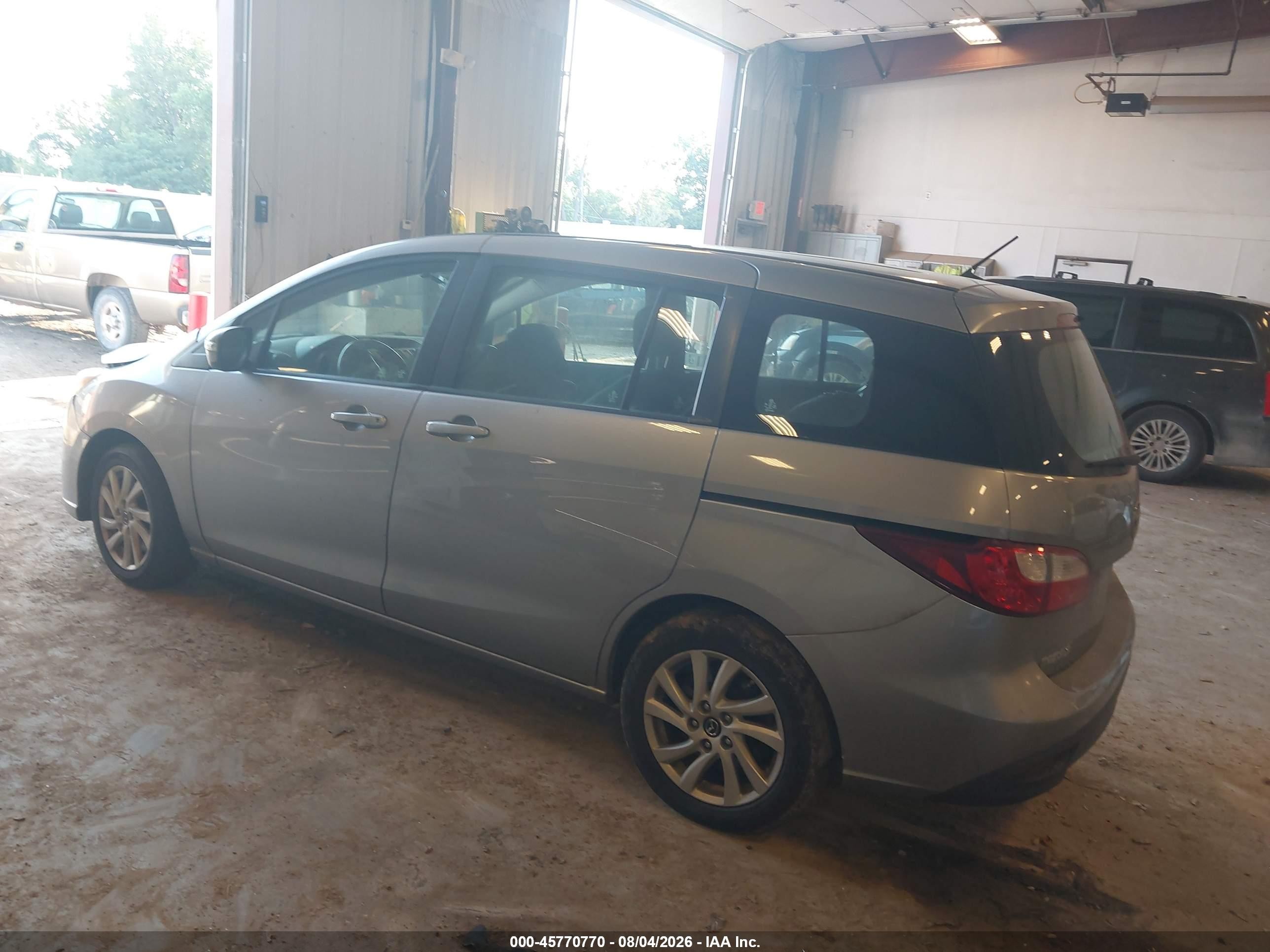 2014 Mazda Mazda5 Sport Silver vin: JM1CW2BLXE0171120