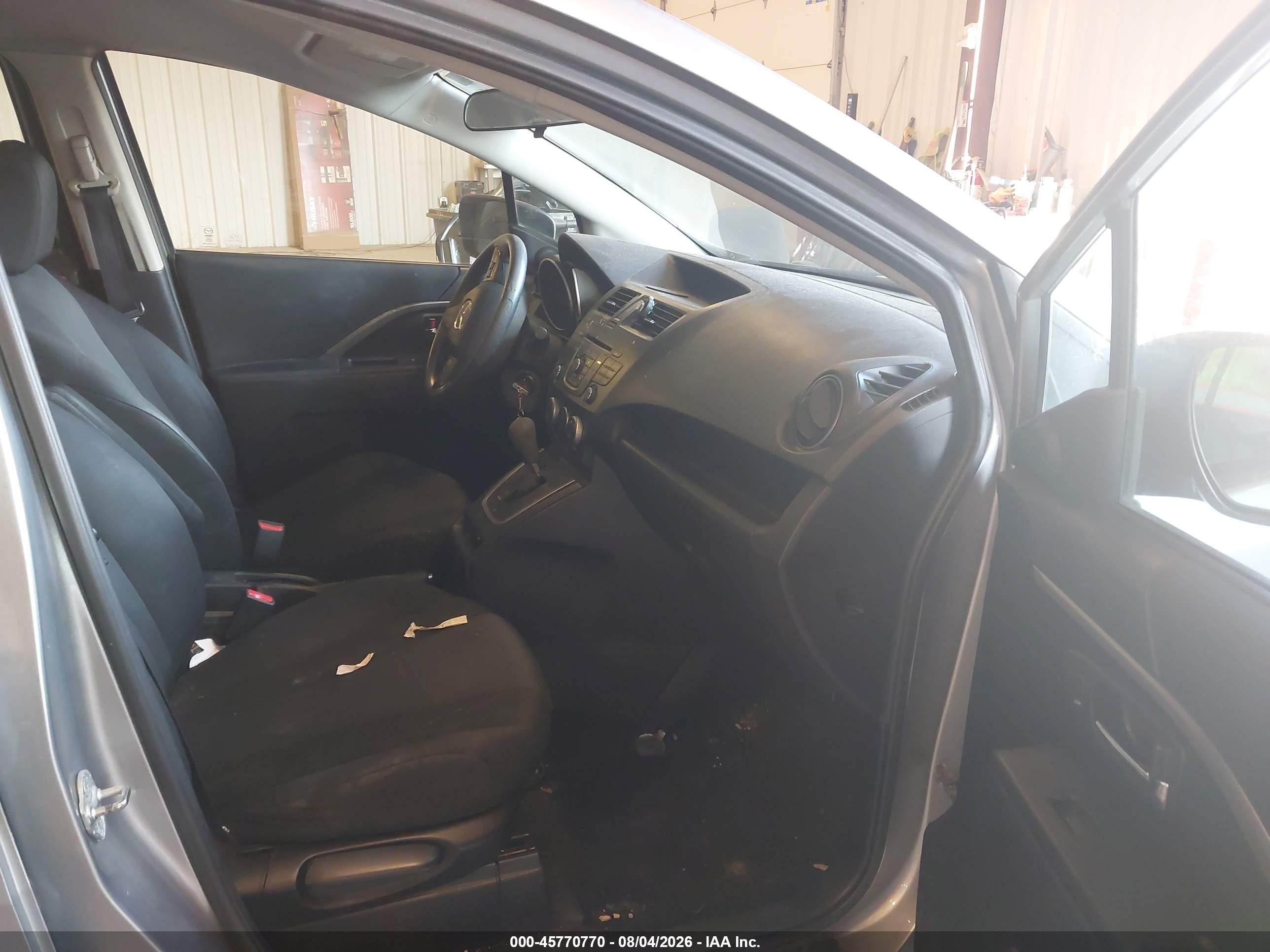 2014 Mazda Mazda5 Sport Silver vin: JM1CW2BLXE0171120