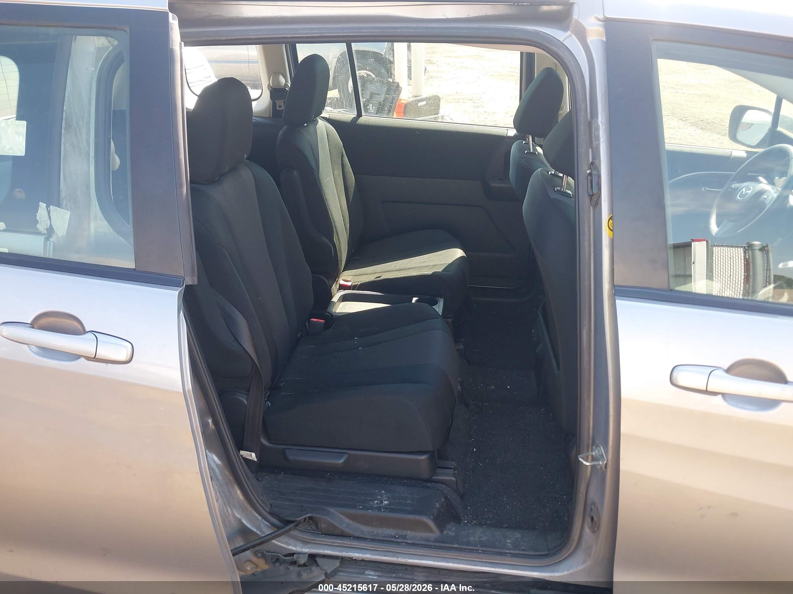 2013 Mazda Mazda5 Touring Silver vin: JM1CW2CL0D0147518