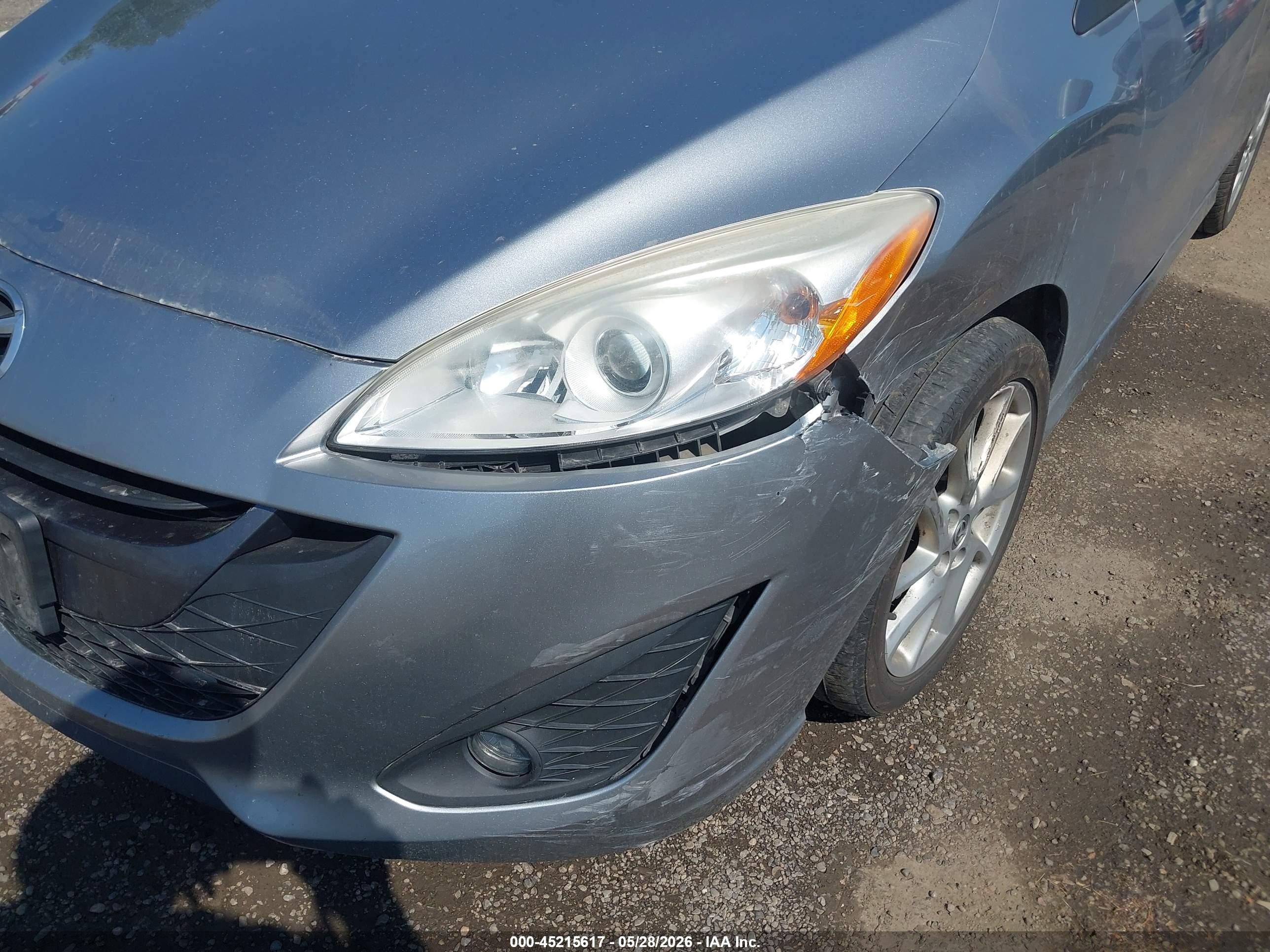 2013 Mazda Mazda5 Touring Silver vin: JM1CW2CL0D0147518