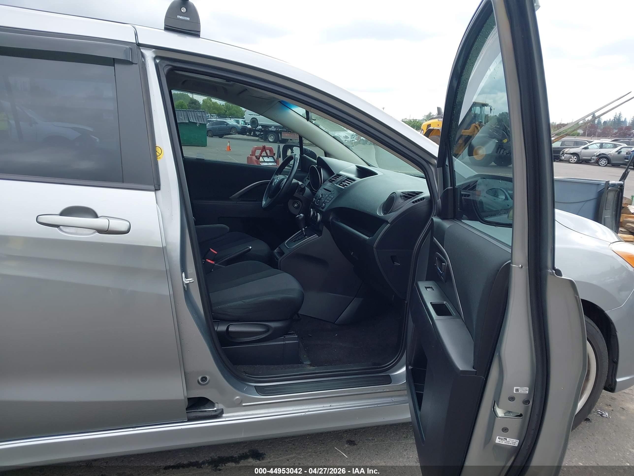 2013 Mazda Mazda5 Touring Silver vin: JM1CW2CL1D0159421