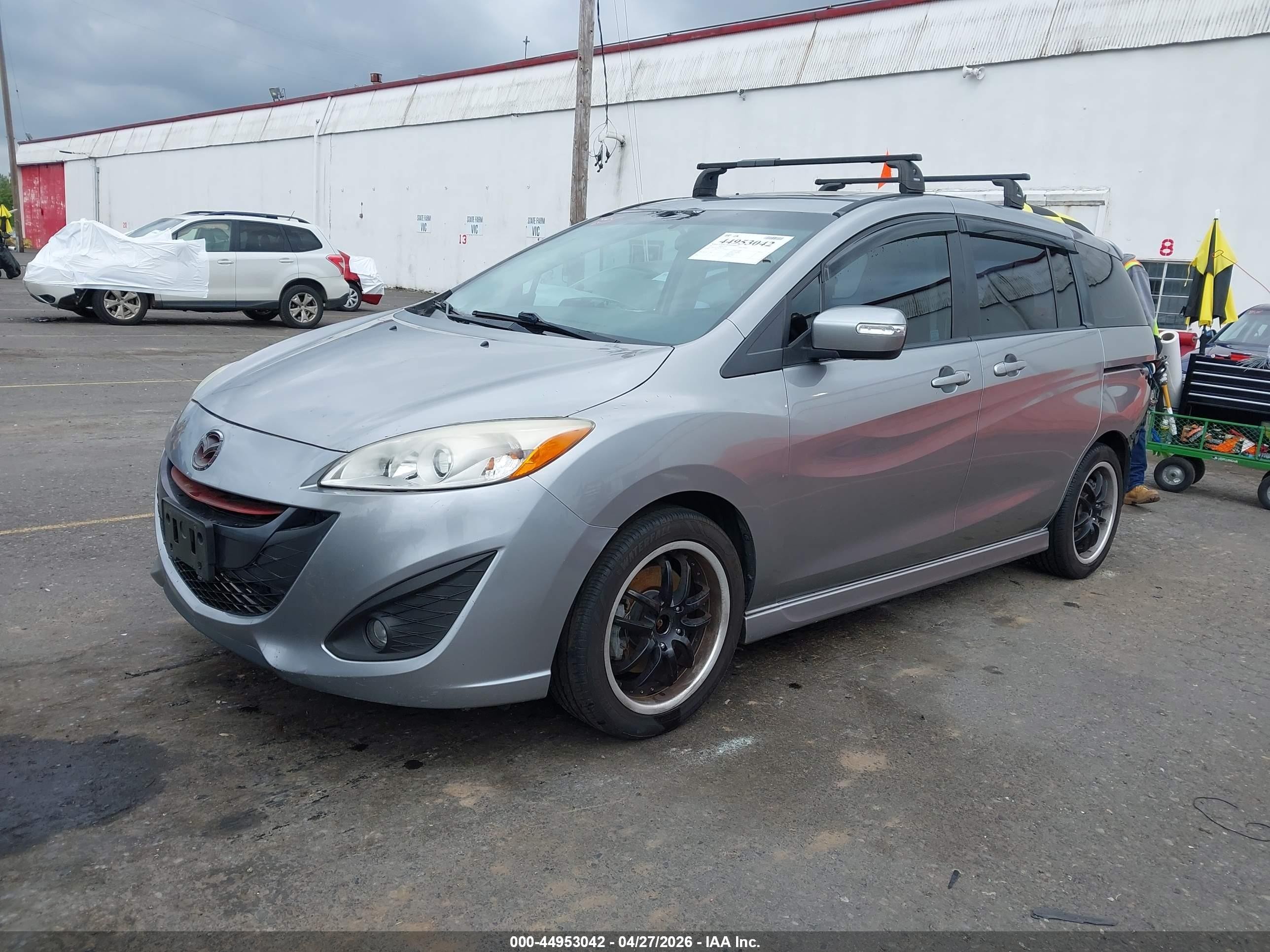 2013 Mazda Mazda5 Touring Silver vin: JM1CW2CL1D0159421