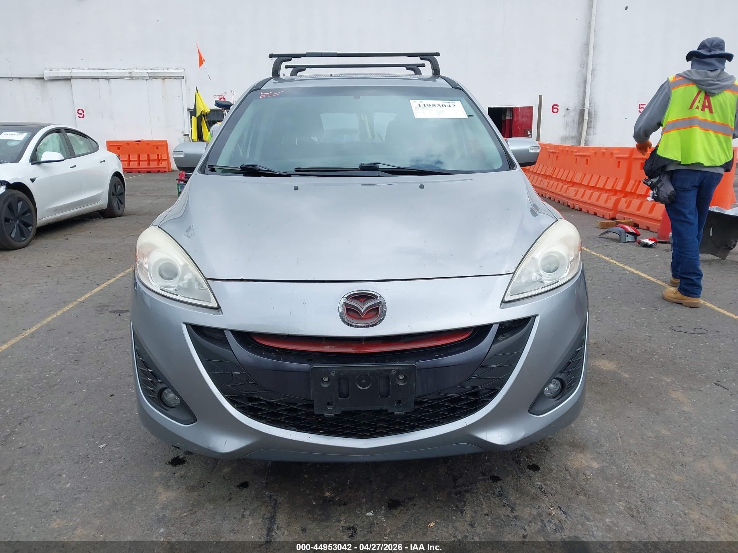 2013 Mazda Mazda5 Touring Silver vin: JM1CW2CL1D0159421