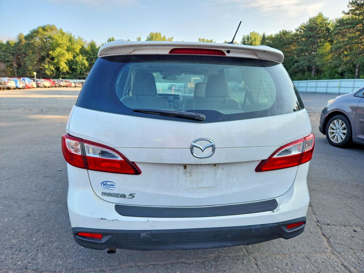 2012 Mazda 5 Белый vin: JM1CW2CL2C0120559