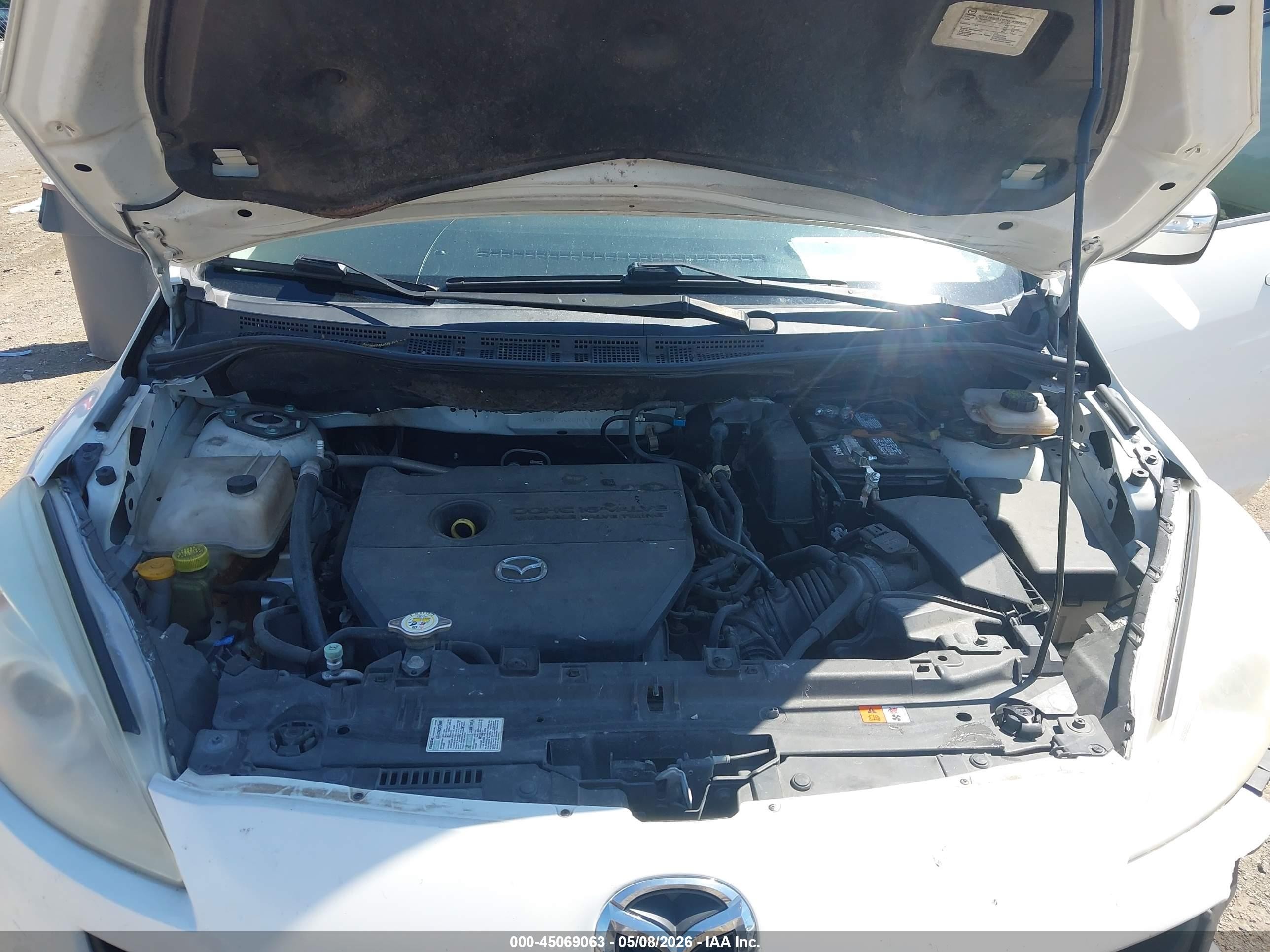 2013 Mazda Mazda5 Touring White vin: JM1CW2CL2D0151263