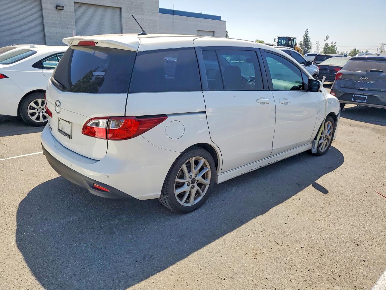 2014 Mazda 5 Touring White vin: JM1CW2CL4E0165845