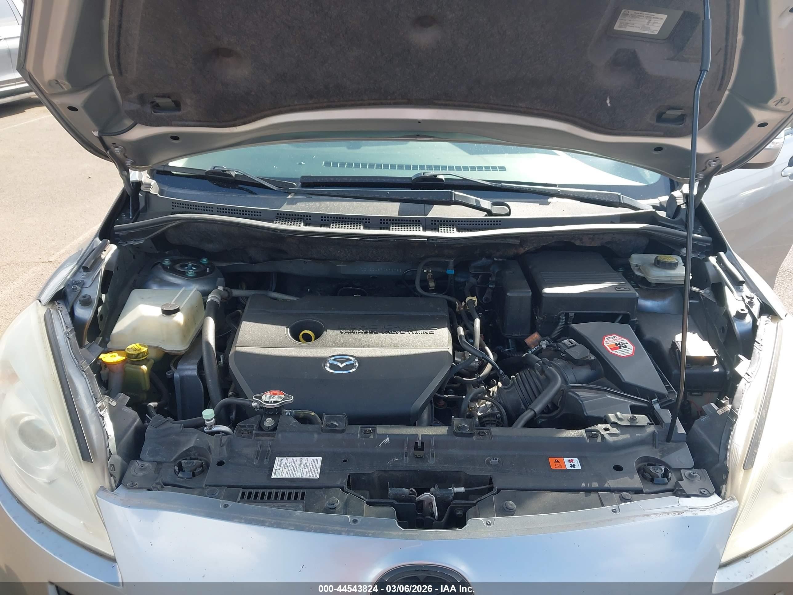 2014 Mazda Mazda5 Touring Silver vin: JM1CW2CL6E0162798
